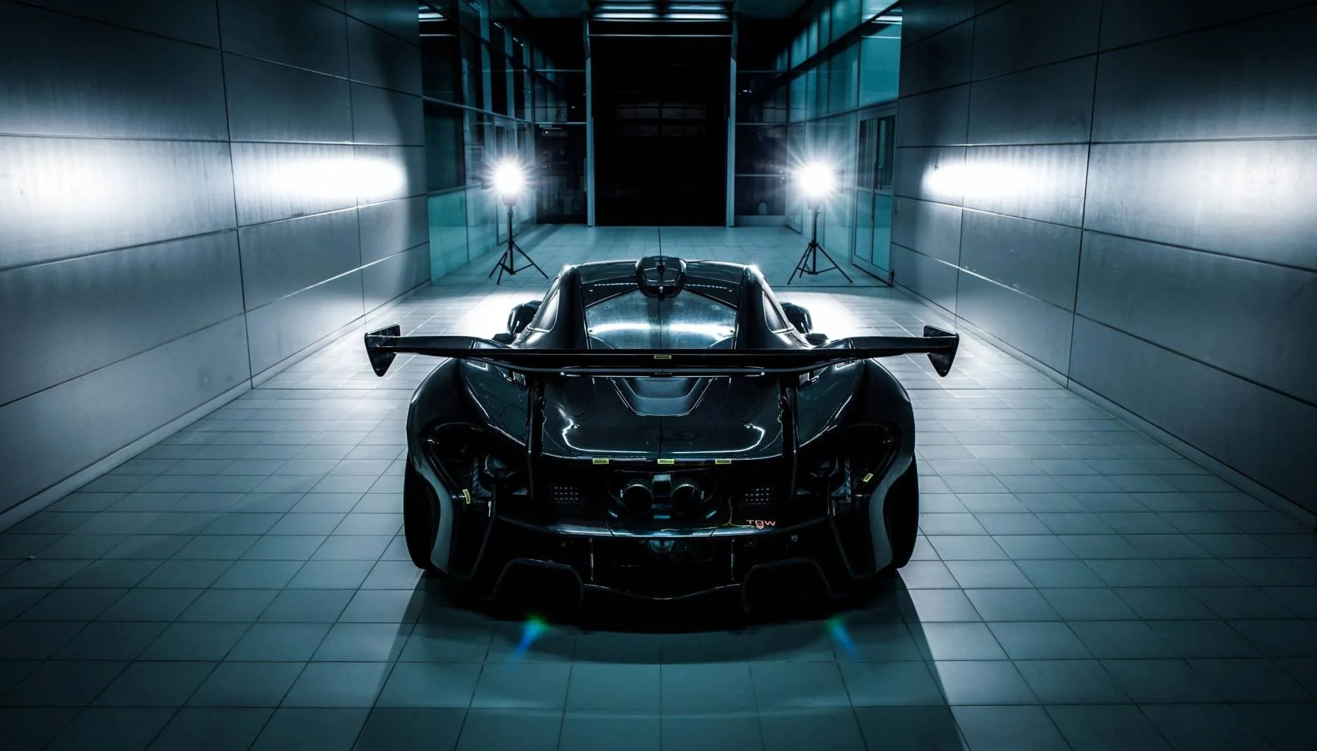 McLaren-P1-GTR_testing-01.jpg