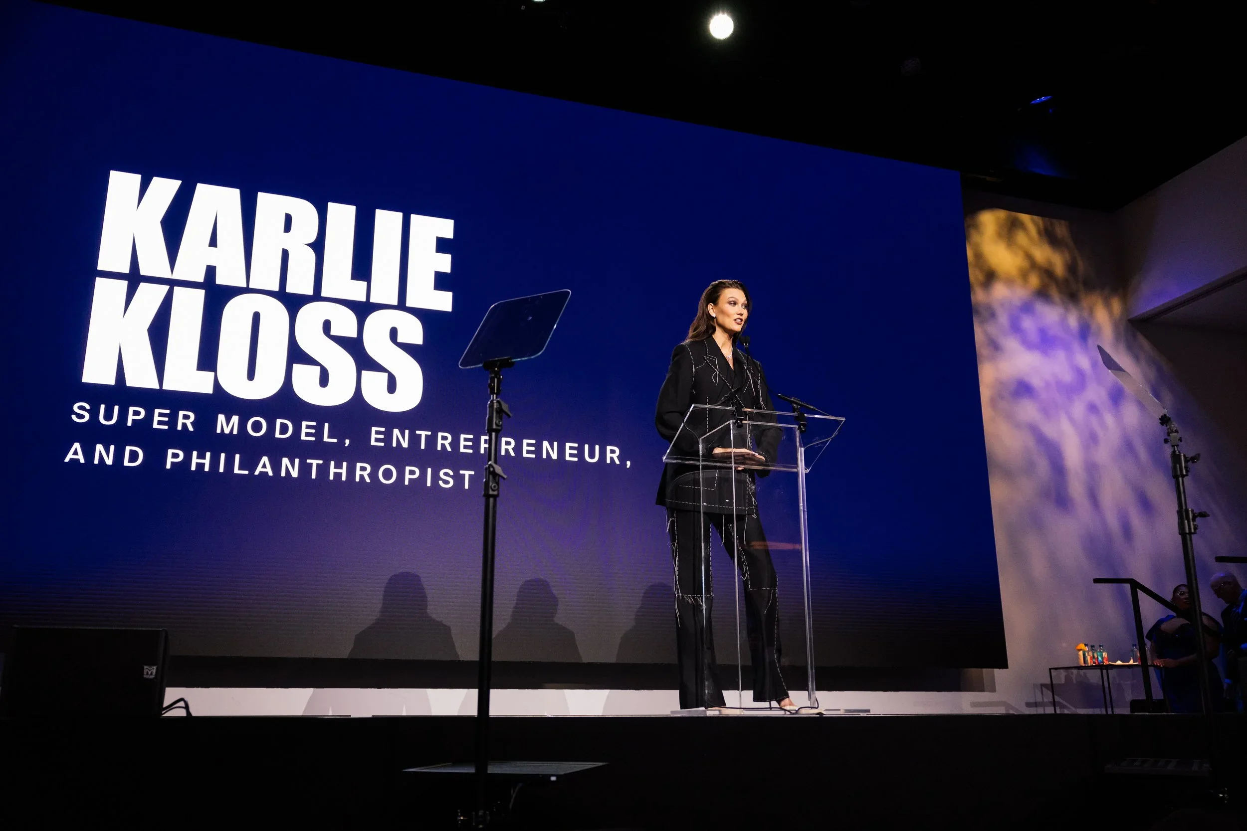 karlie_kloss_speaker_NYFashion.webp