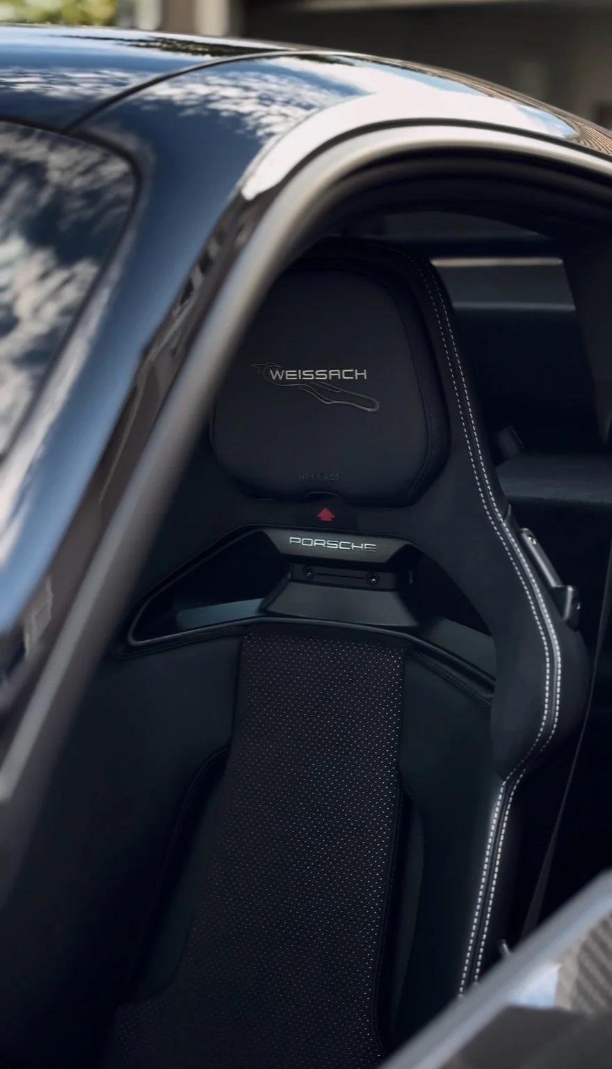 Interior car detailing in Naples FL – deep cleaning of leather seats and interior surfaces at home