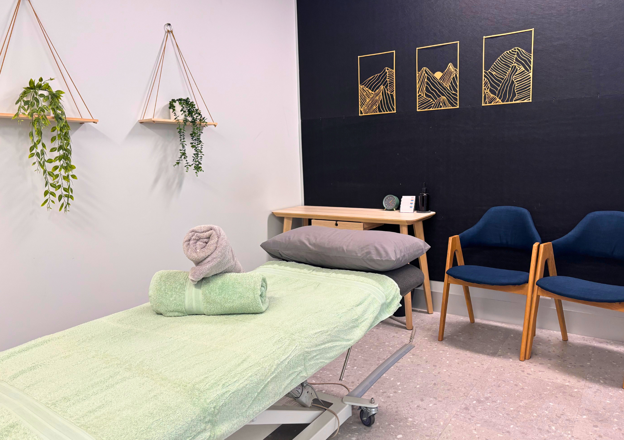 Holistic OM Geelong Osteopathy Treatment Room