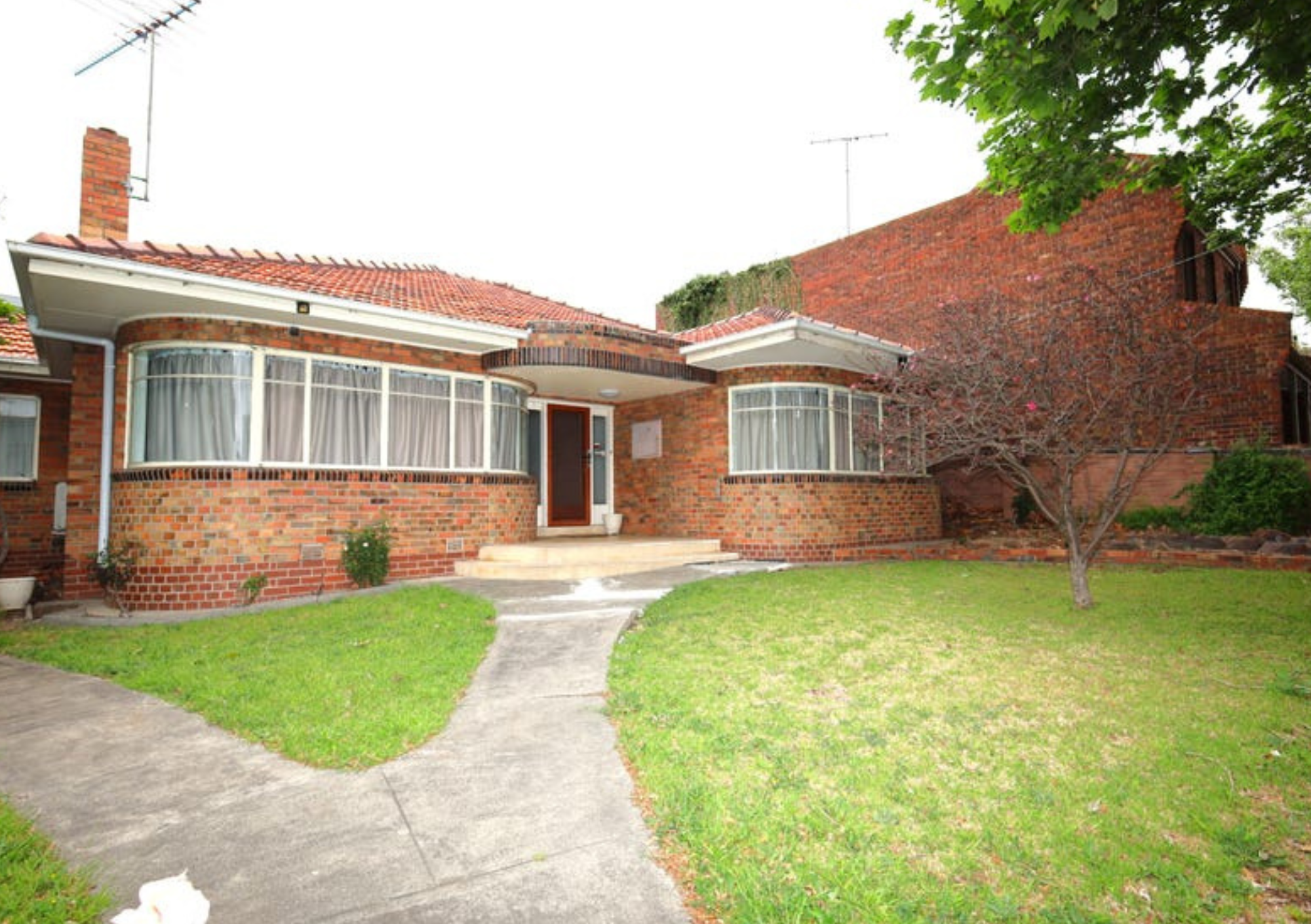 Front entrance Holistic OM Bellerine St Geelong