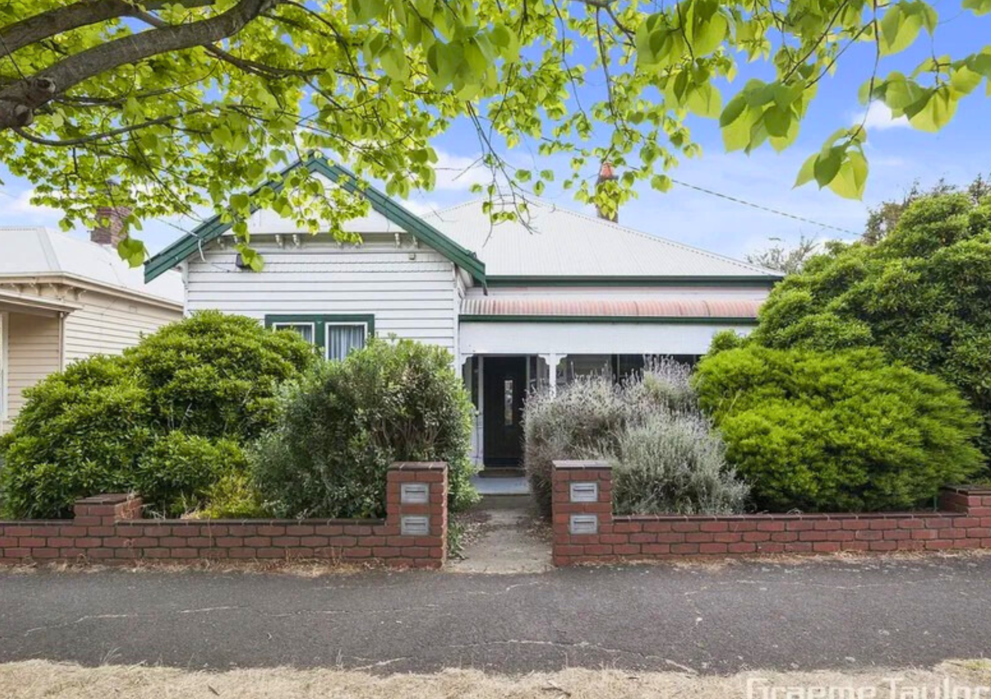 Front entrance Holistic OM Myers St Geelong