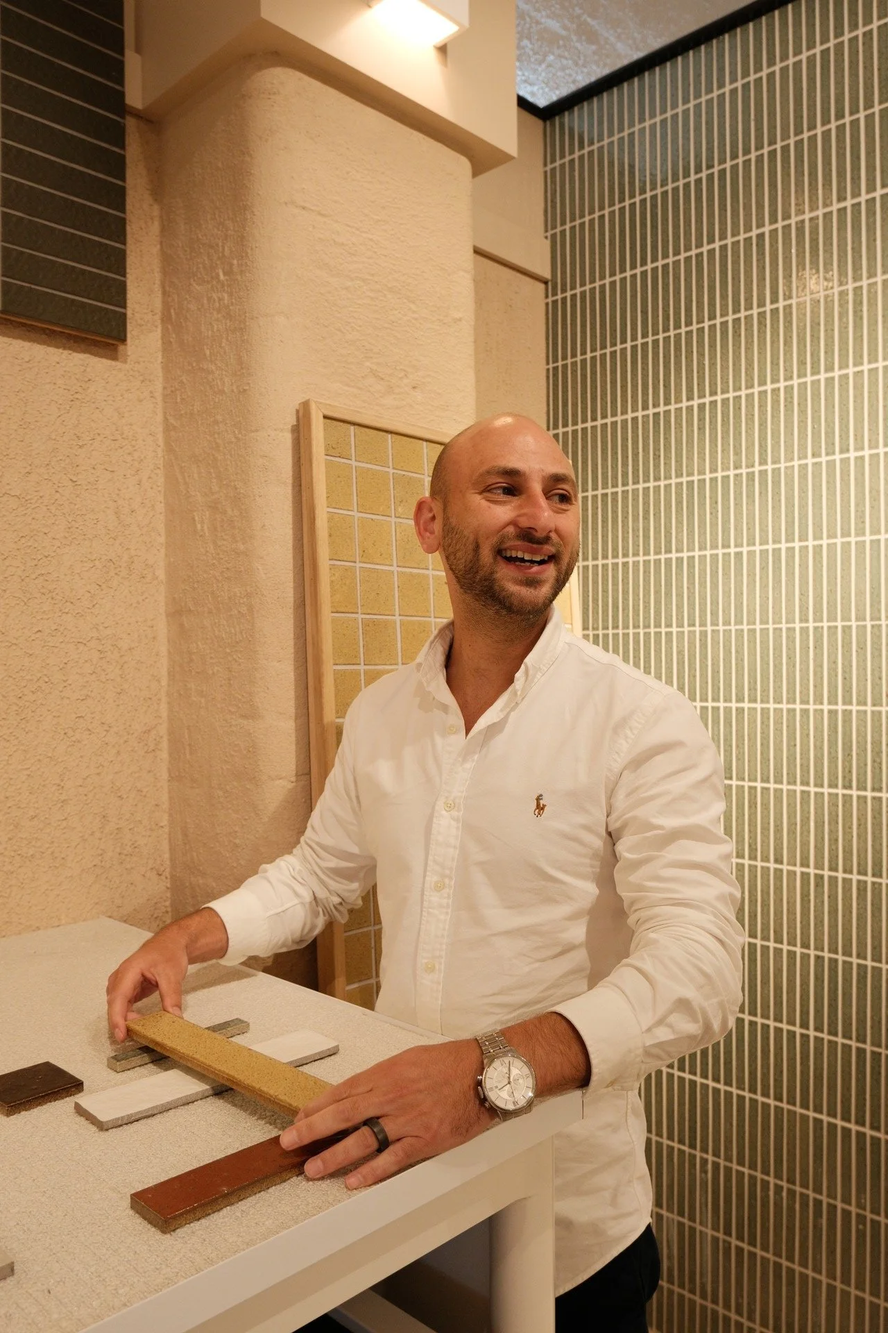 Meet Rob, our Co-Founder and a man of many contradictions.

He used to own a music store, but does not play any musical instruments.

He's obsessed with Japanese culture, but regularly forgets any phrases that he learns.

He loves efficiency and proc