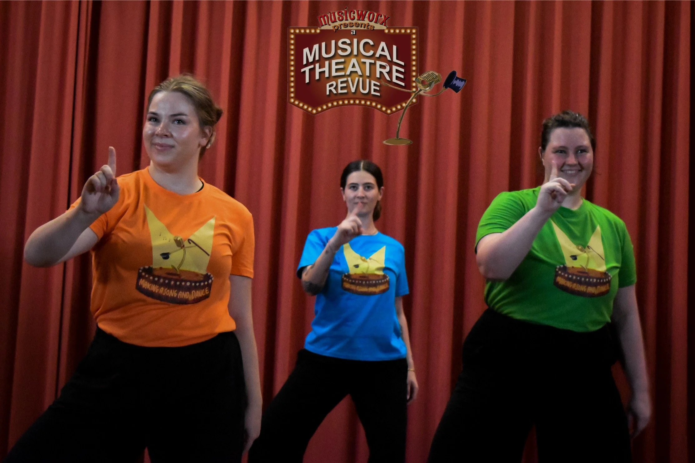 Revue Monday Rehersal-04.jpg