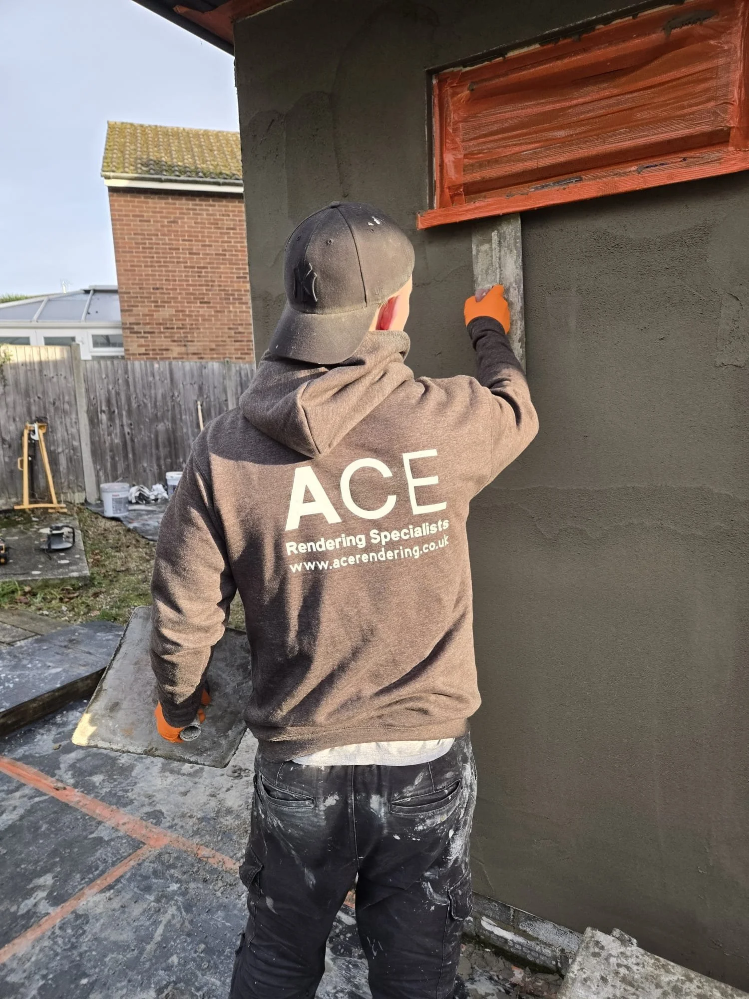 Silicone Render vs. Traditional Sand &amp; Cement: Which is right for your Kent home?