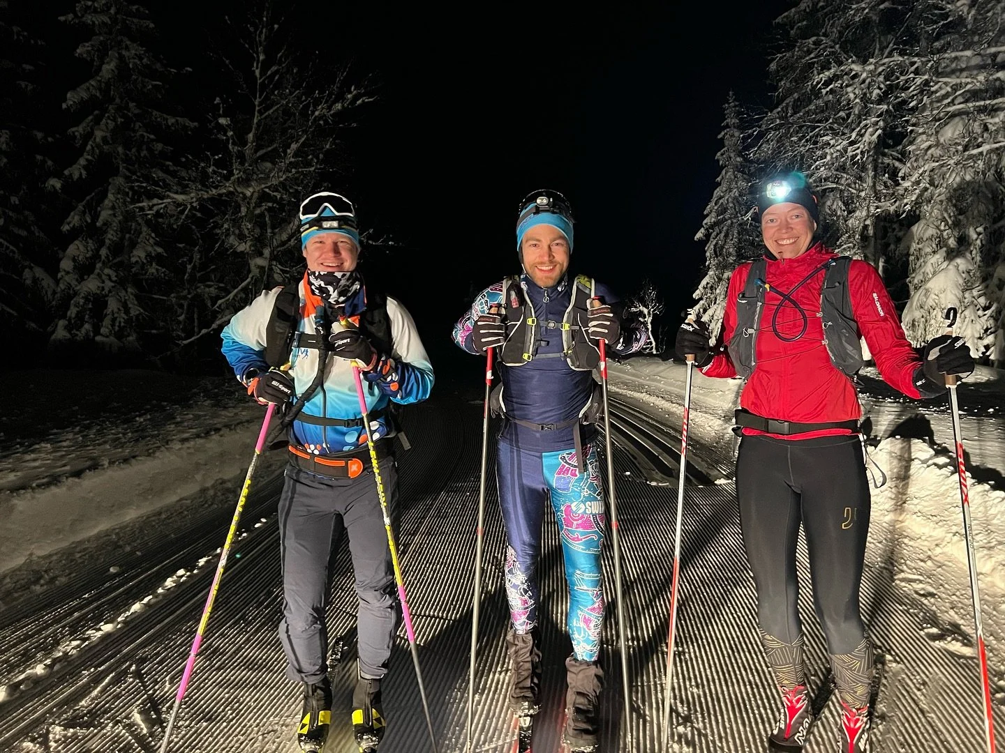 Selv om rennet ble avlyst er det noen hardinger som n&aring; har startet p&aring; 180 km mot Oslo. Dere kan f&oslash;lge oppdateringer fra @grosiljan om dere er interessert i det. 

Som forventet var det meget gode forhold med t&oslash;rr sn&oslash; 