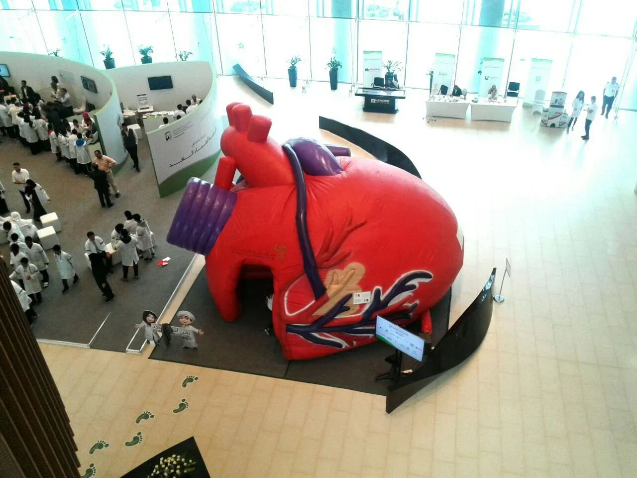 Heart large inflatable balloon t.webp