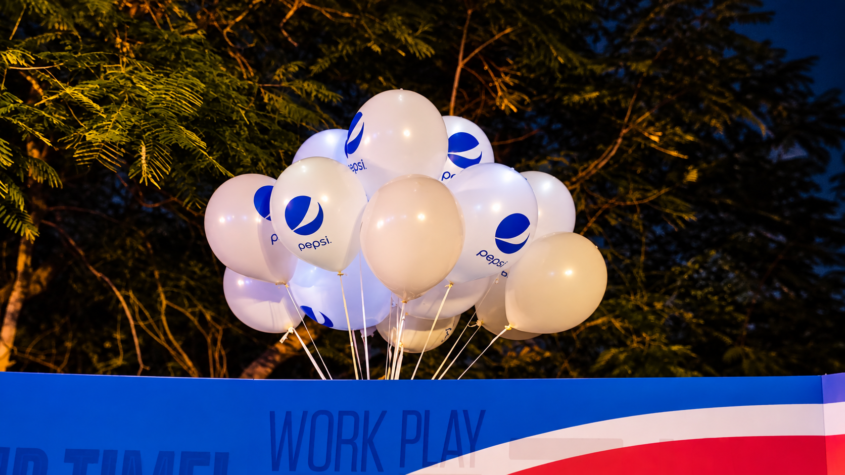 Custom Pepsi LED Balloons 1.png