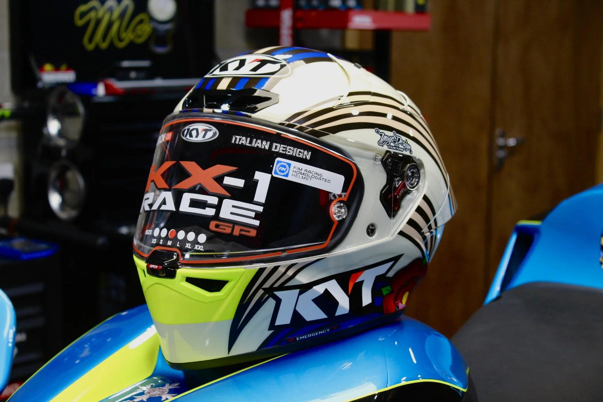 KYT KX-1 Race GP John McGuinness Replica