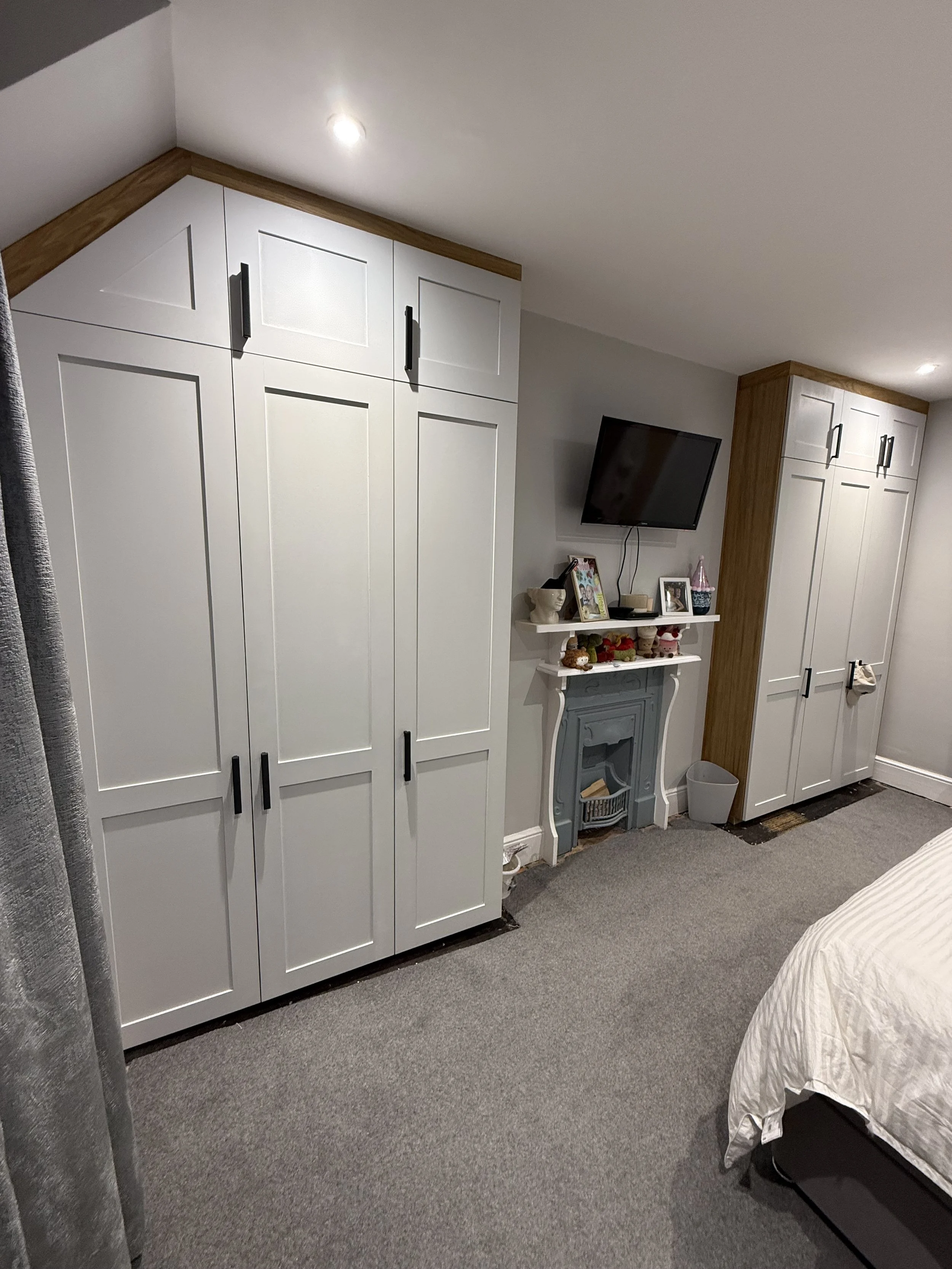 Handmade bespoke built-in wardrobes