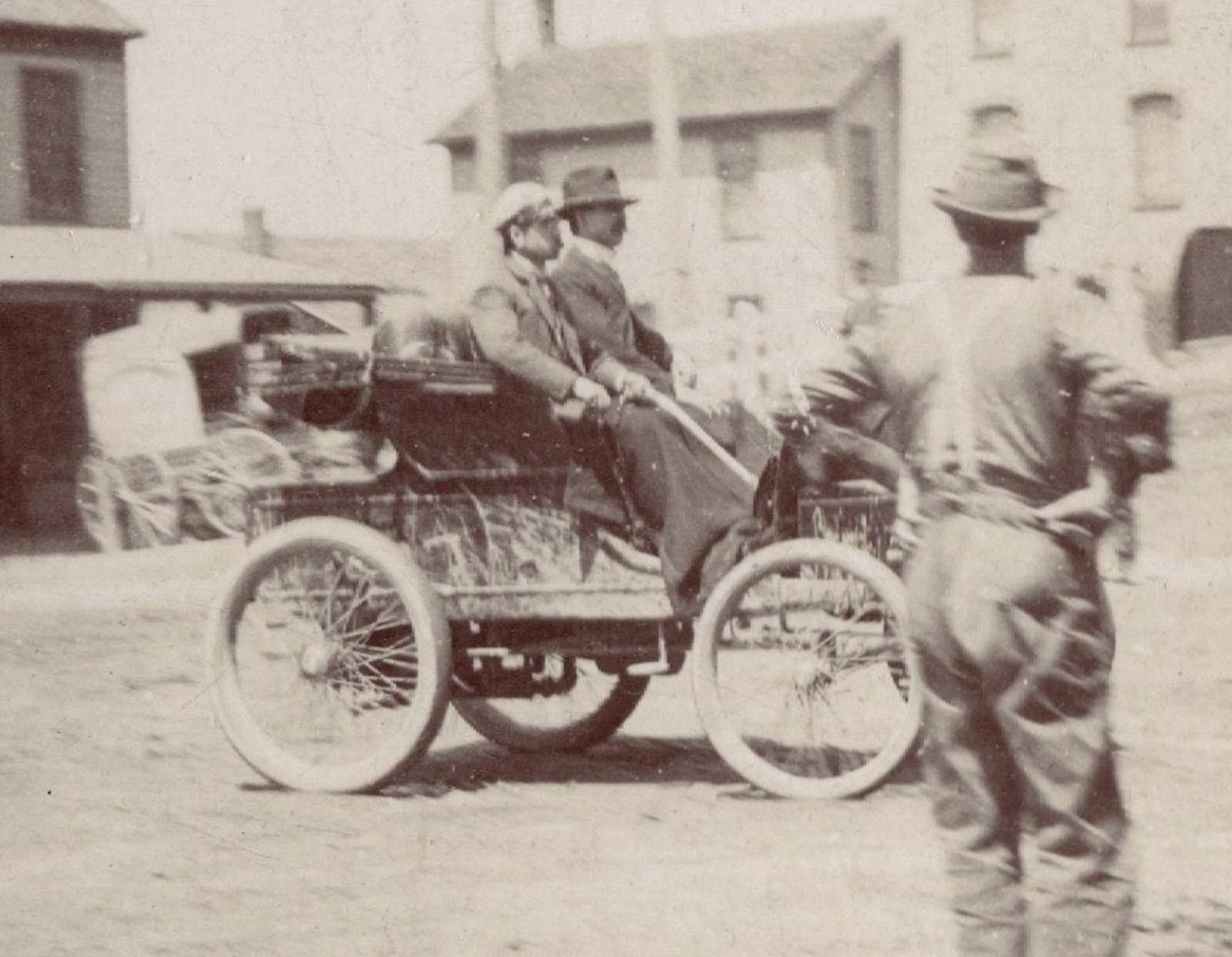 Was This Newark, New York’s First Automobile? The Alexander Winton Mystery of 1899