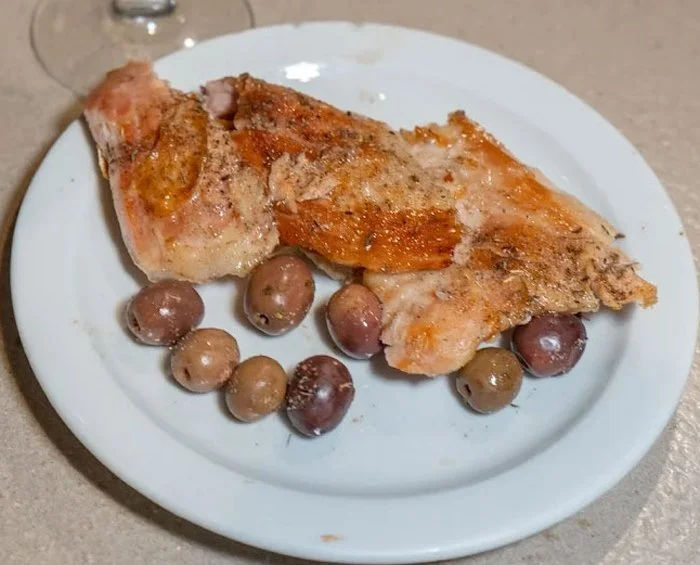 Granada_Bar_Avila_jamon_asado.jpg