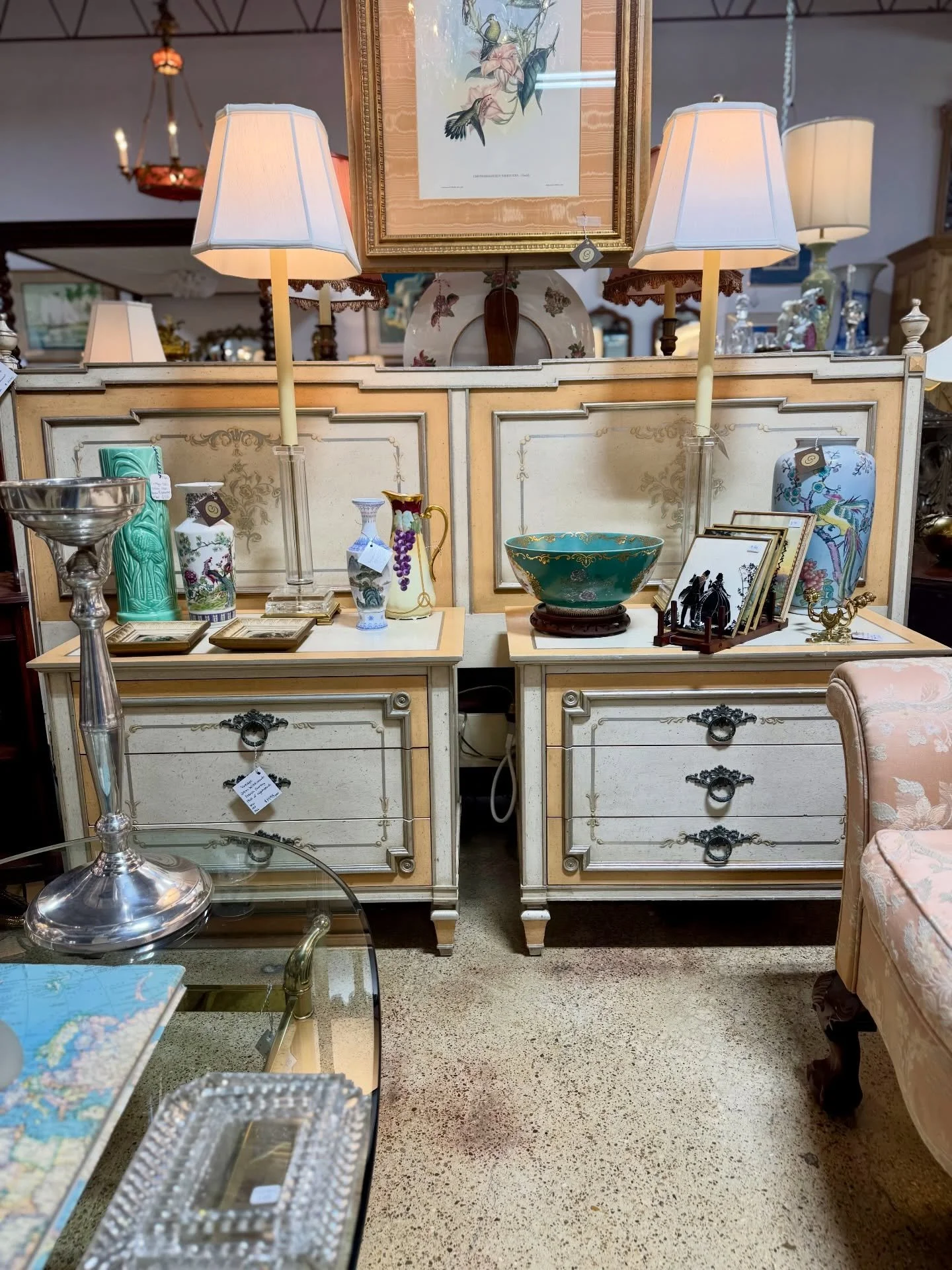 We love unique pieces, and this quality Widdicomb is a perfect example of that.

Vintage John Widdicomb French country nightstands and king size headboard &mdash; let us know if you&rsquo;re interested in learning more!

#johnwiddicomb #vintagewiddic