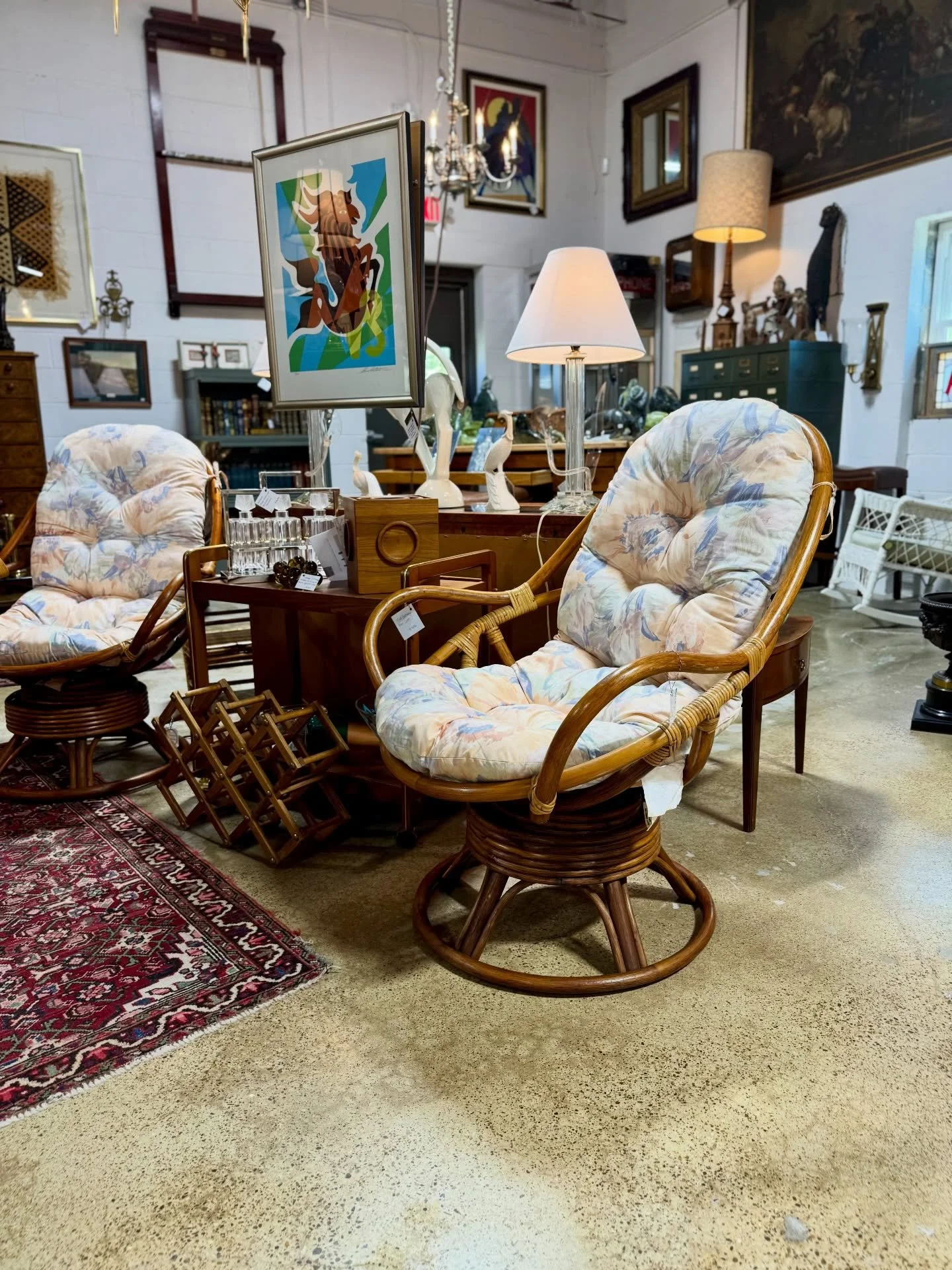 Mid-century flair 💅

Rattan chairs, sold individually or as a pair &mdash; let us know if you&rsquo;re interested and we&rsquo;ll send you more information! 

#rattanchairs #midcenturystyle #shopchattanooga #circachattanooga