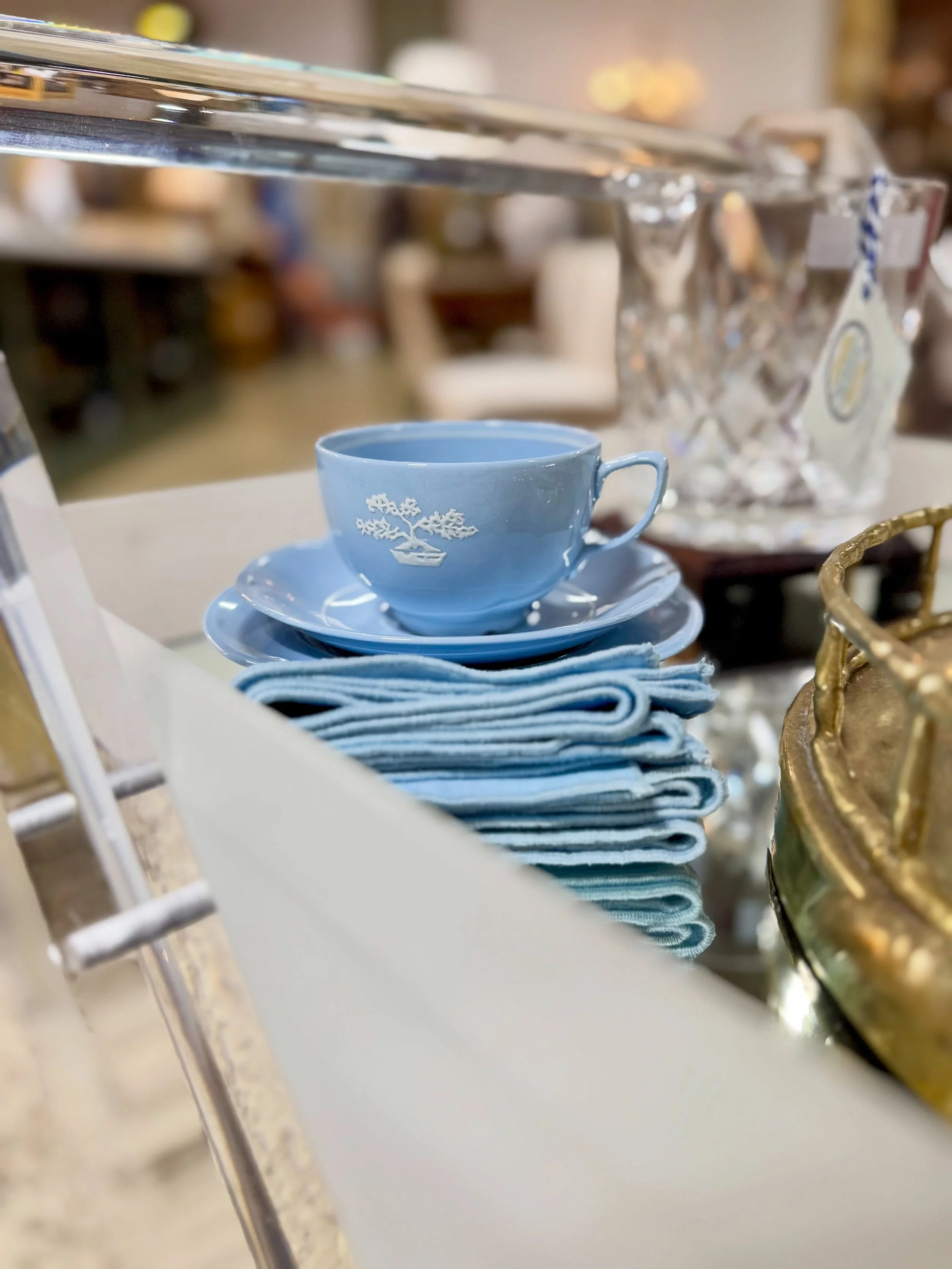 The sweetest, stackable China pieces &mdash; all of these pieces are priced individually, so they make great additions to your existing China sets. Add a splash of blue to your table! 🩵

Comment here for more info.

#China #Tablescape #Dishware #Sho