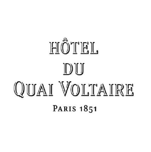 Visuel montrant le nom de l'hôtel, 'Hôtel du Quai Voltaire', situé à Paris, datant de 1851.