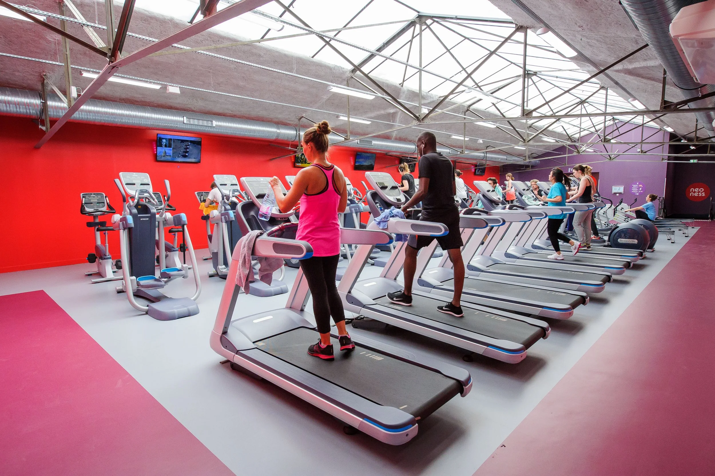 Neoness Fitness club, Paris