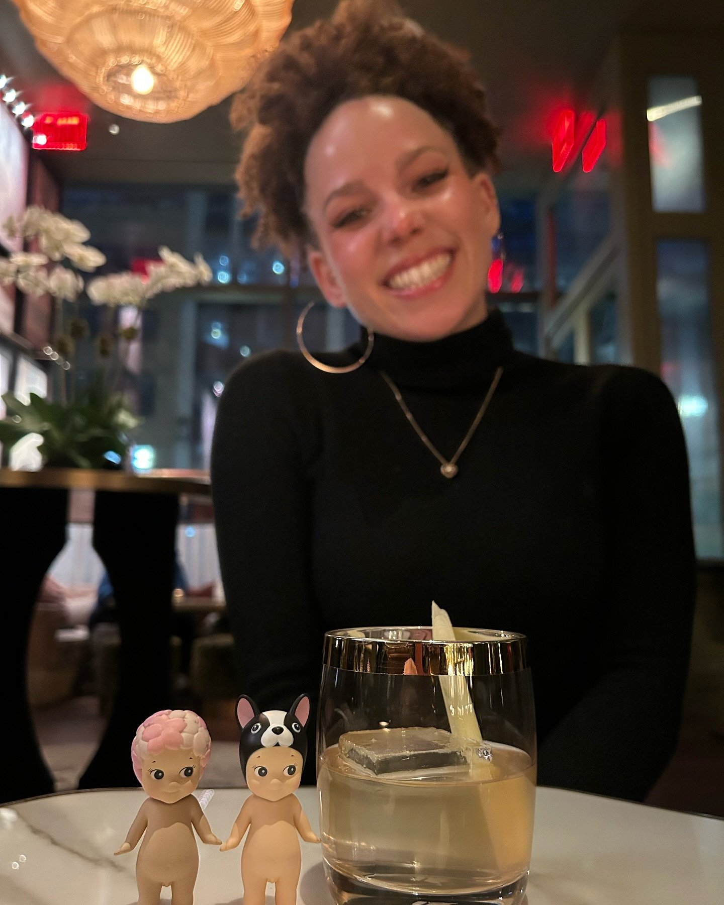 elle&rsquo;s in nyc ( yayayayy!!!) &amp;&amp; half of these you&rsquo;ve  already seen on my story 💘

extremely grateful for @elianarose_ coming to the east coast for the holidays &lt;3 thank you for being my best friend for literally over a decade 