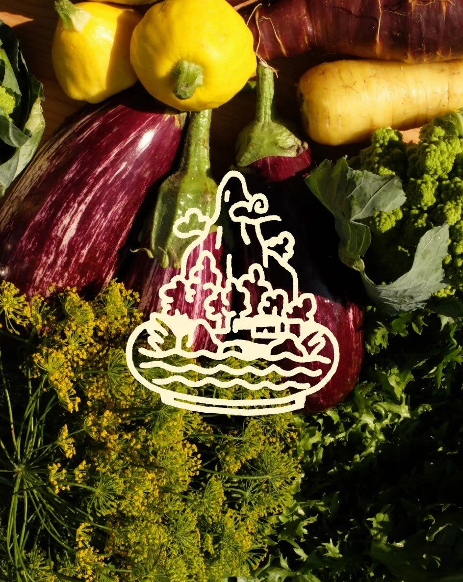 organic menu for saturday 4/4 🍋

𖦹 zesty zucchini halves spiced with curry on power grains
𖦹 southwest black bean + rice bowl, fajita veg, pickled red onions
𖦹 balsamic braised carrots, carrot top pesto, dates, shallots
𖦹 beet salad with walnut,