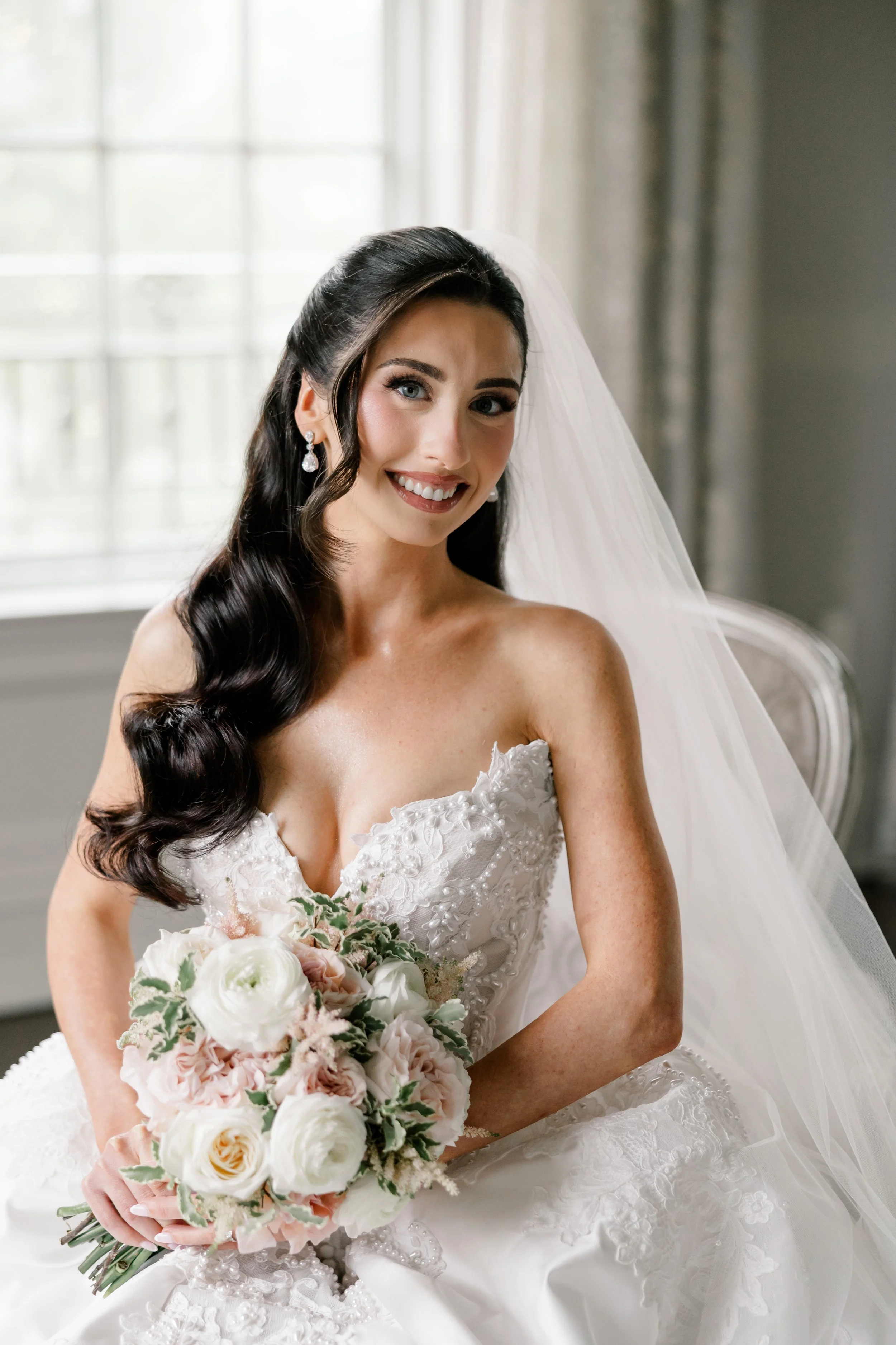 Juliette-Connor-Wedding-BridalPrep-by-Lizzie-Burger-Photo-123.jpg