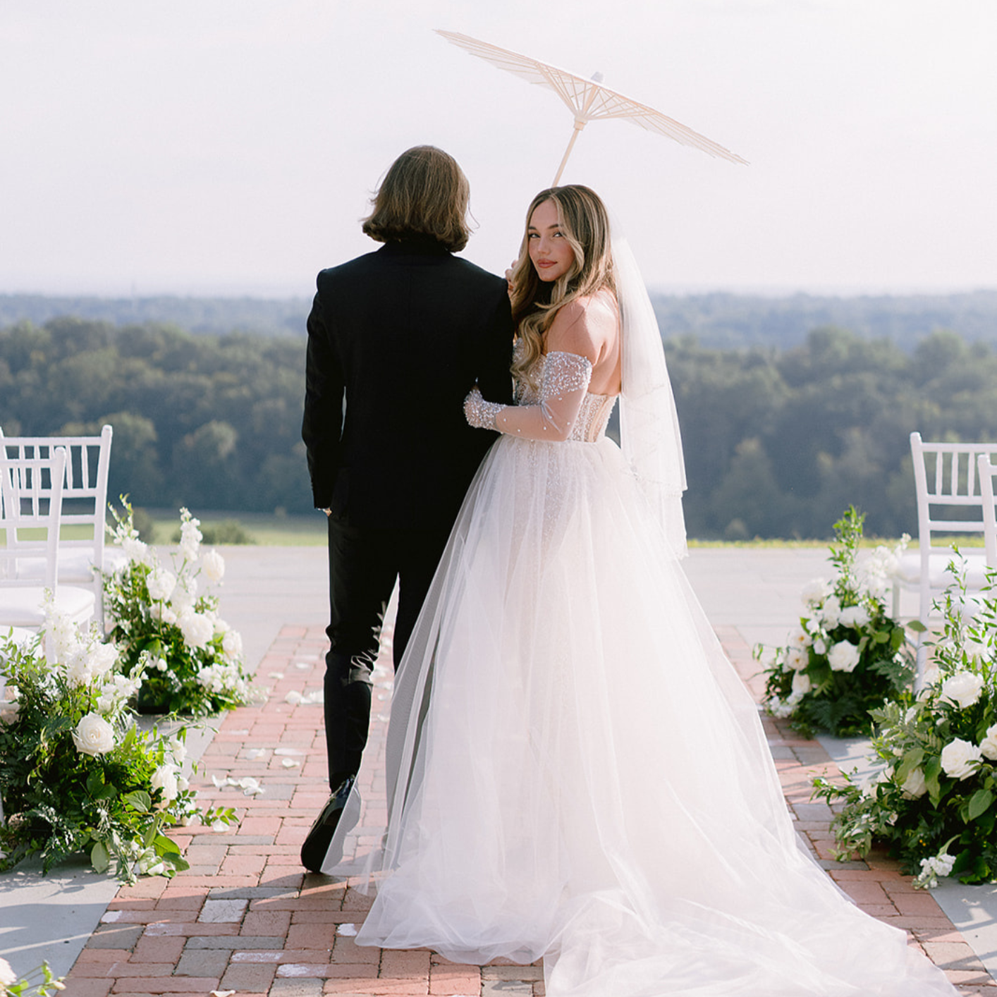 10 Things No One Told You About Wedding Flowers