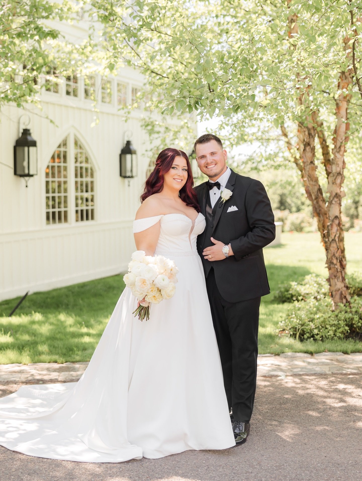 Sarah &amp; Patrik

At @therylandinn beautifully captured by @idaliaphotography 

#wedding #weddinginspiration #weddingdecor #weddingflowers #flowers