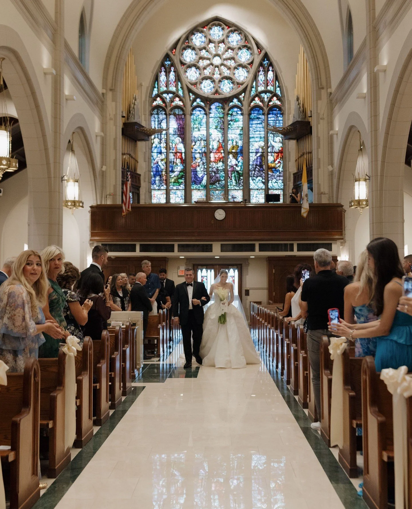 Precious memories 🤍
⁠
@therylandinn⁠
@laurenalatriste⁠
St Teresa of Avila Church⁠
⁠
#weddinginspiration #flowers #weddingflowers #florist #weddingdesign