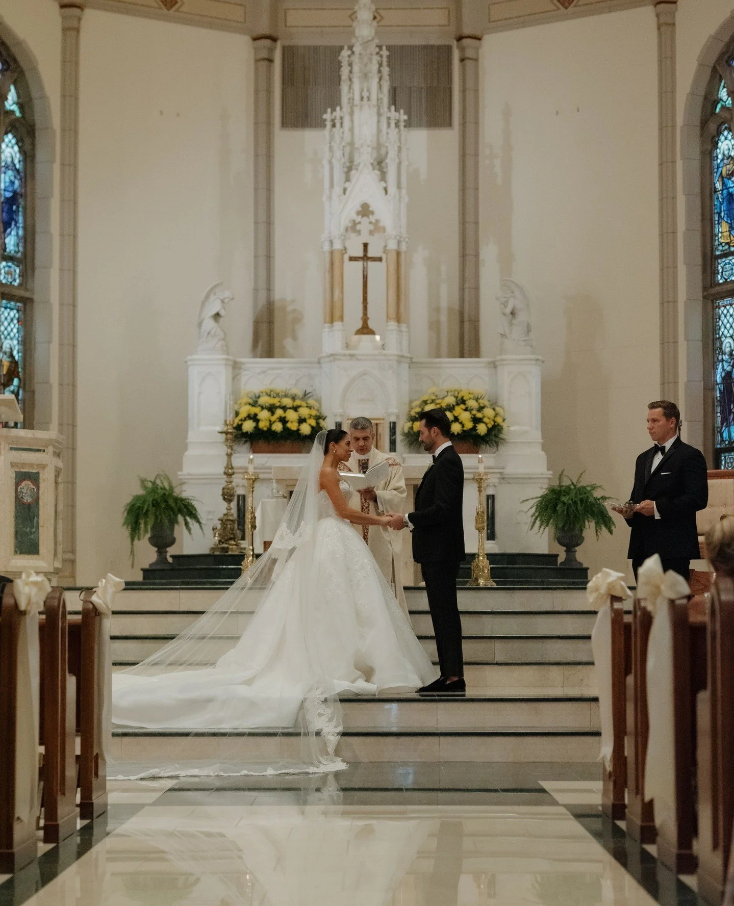 ⁠the start of Happily Ever After ✨️⁠
⁠
@therylandinn⁠
@laurenalatriste⁠
St Teresa of Avila Church⁠
⁠
#weddinginspiration #flowers #weddingflowers #florist #weddingdesign