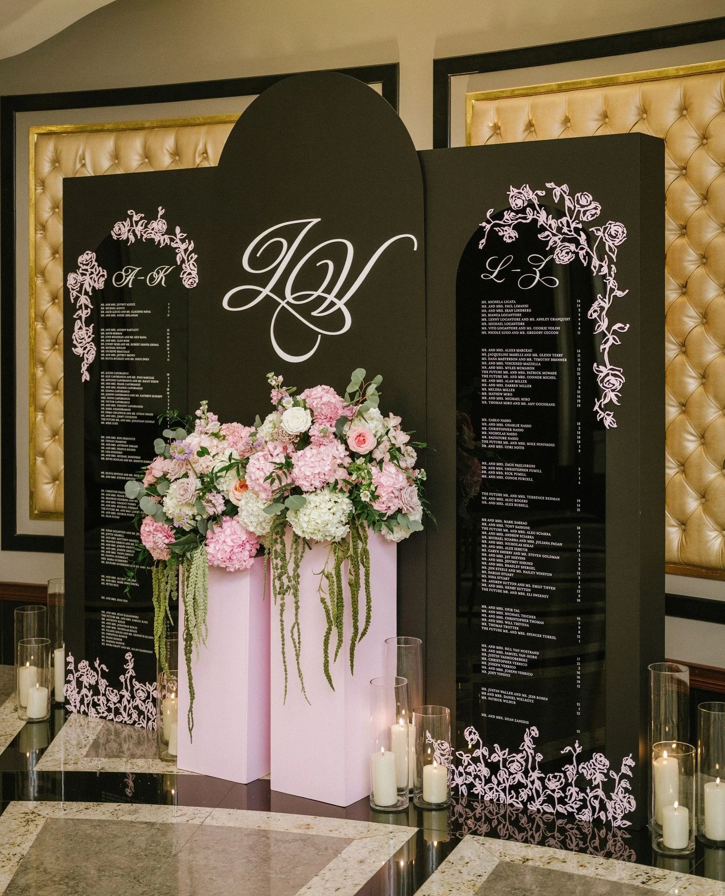 Be our guest!⁠
⁠
@katetestaphotography⁠
@shadowbrooknj⁠
@jennyorsini⁠
@michelleeliseartistry⁠
@moniquelhuillier⁠
⁠
#weddinginspiration #flowers #weddingflowers #florist