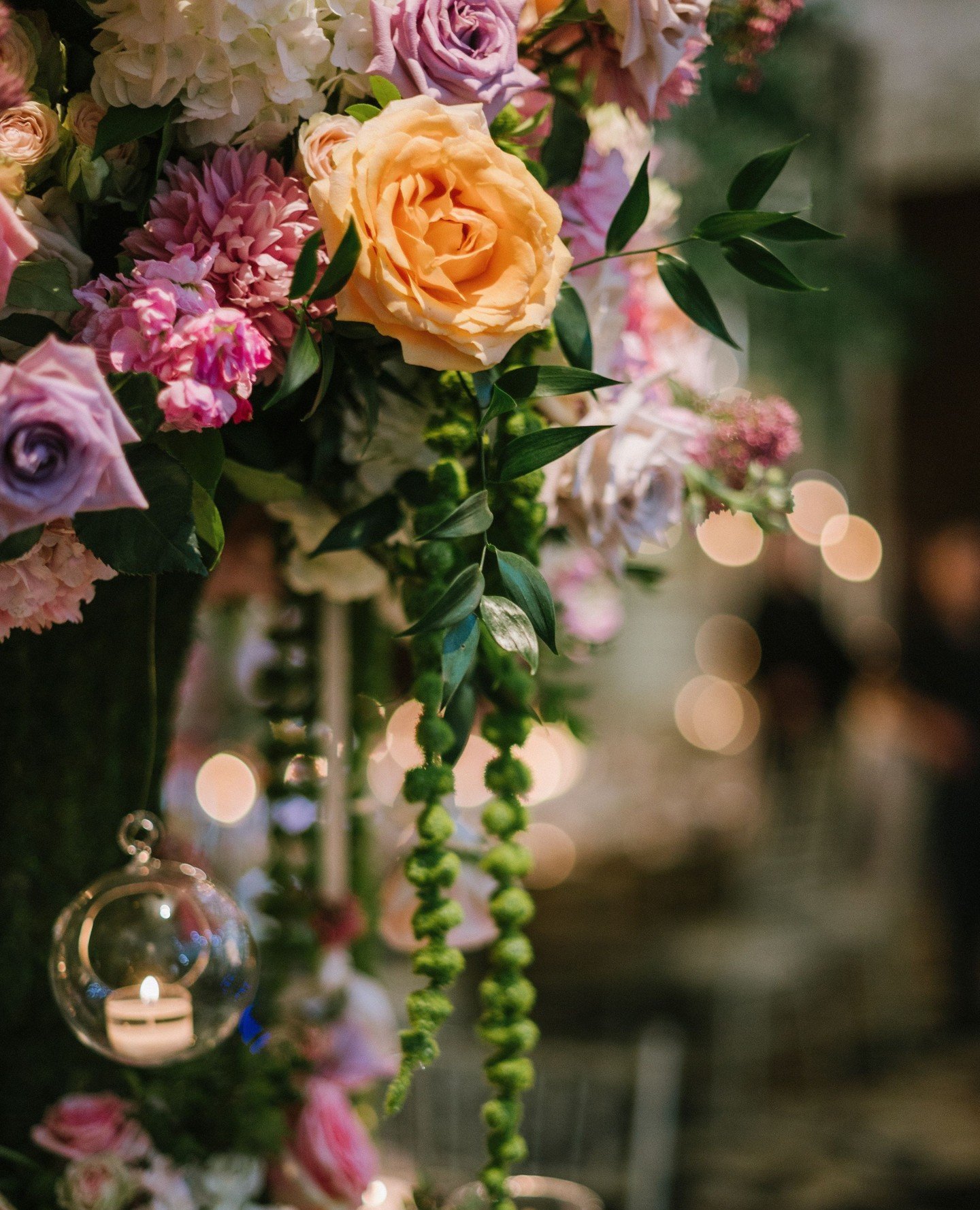 What a magical day✨️⁠
⁠
@katetestaphotography⁠
@shadowbrooknj⁠
@jennyorsini⁠
@michelleeliseartistry⁠
@moniquelhuillier⁠
@offbeetproductions⁠
⁠
#weddinginspiration #flowers #weddingflowers #florist⁠
