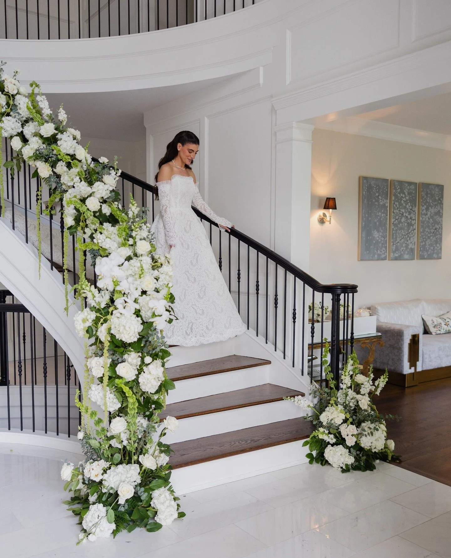 This getting ready energy>>>>⁠
⁠
@peachphotographynj⁠
@florentinegardensnj⁠
⁠
#wedding #weddinginspiration #weddingflowers #florist #floraldesigner ⁠