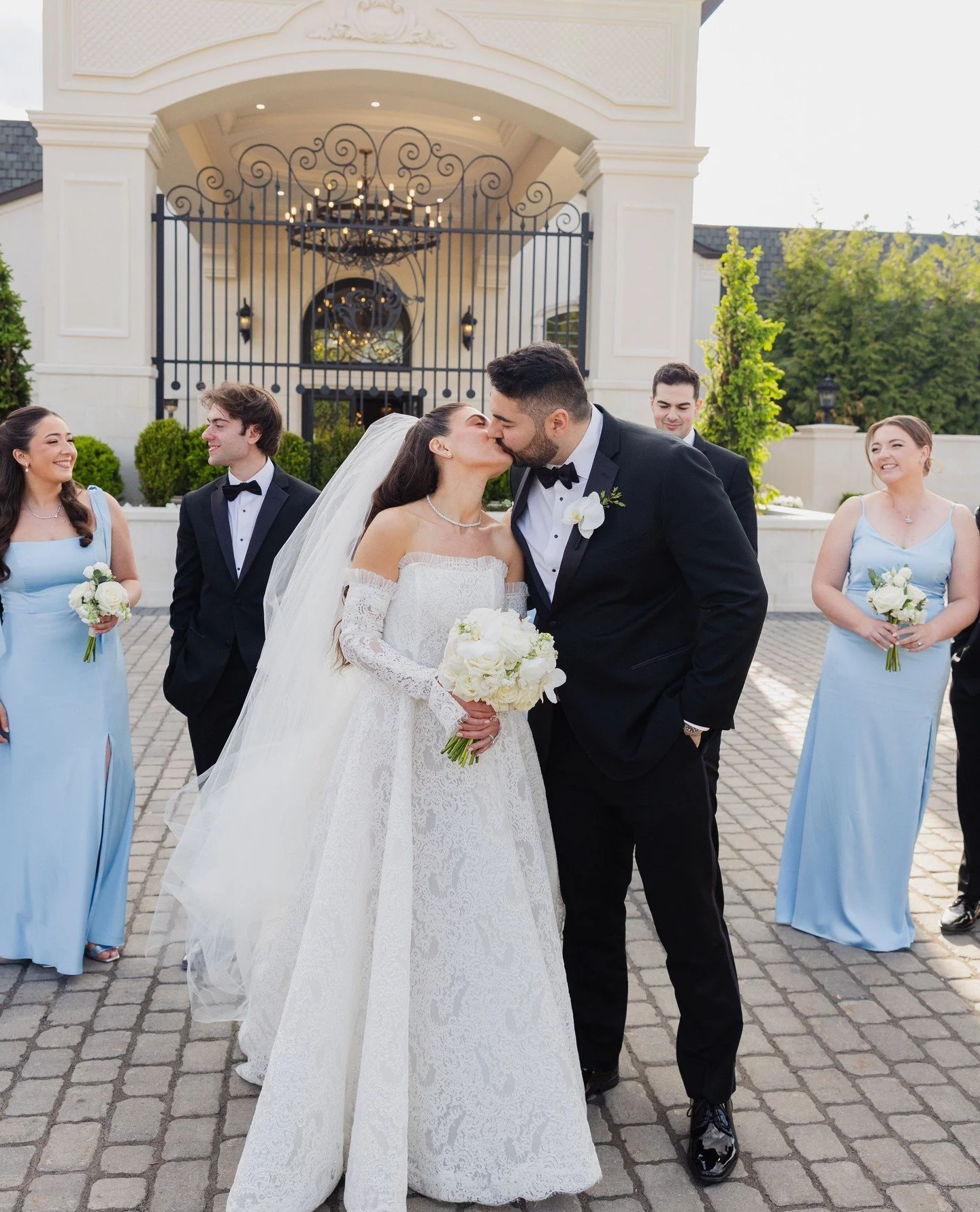 A+A ⁠
⁠
Full gallery on our website, link in bio!⁠
⁠
@peachphotographynj⁠
@florentinegardensnj⁠
⁠
#wedding #weddinginspiration #weddingflowers #florist #floraldesigner ⁠