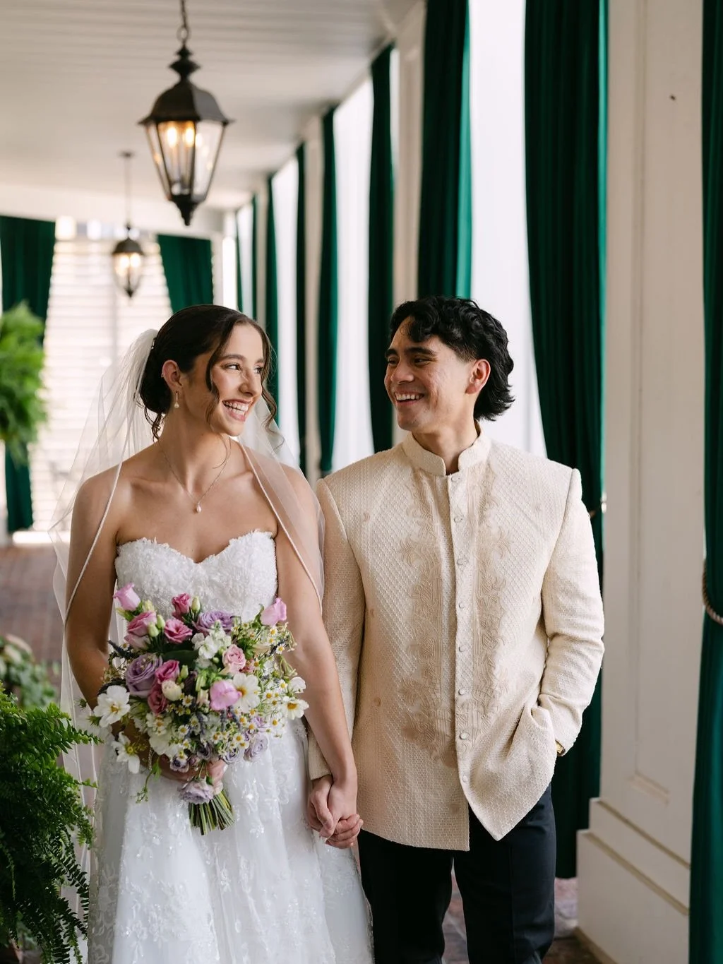 Olivia &amp; Renzo

At the lovely @davids.country.inn captured by the talented @nebuphotography 

#flowers #weddinginspiration #florist #weddingflorist #wedding