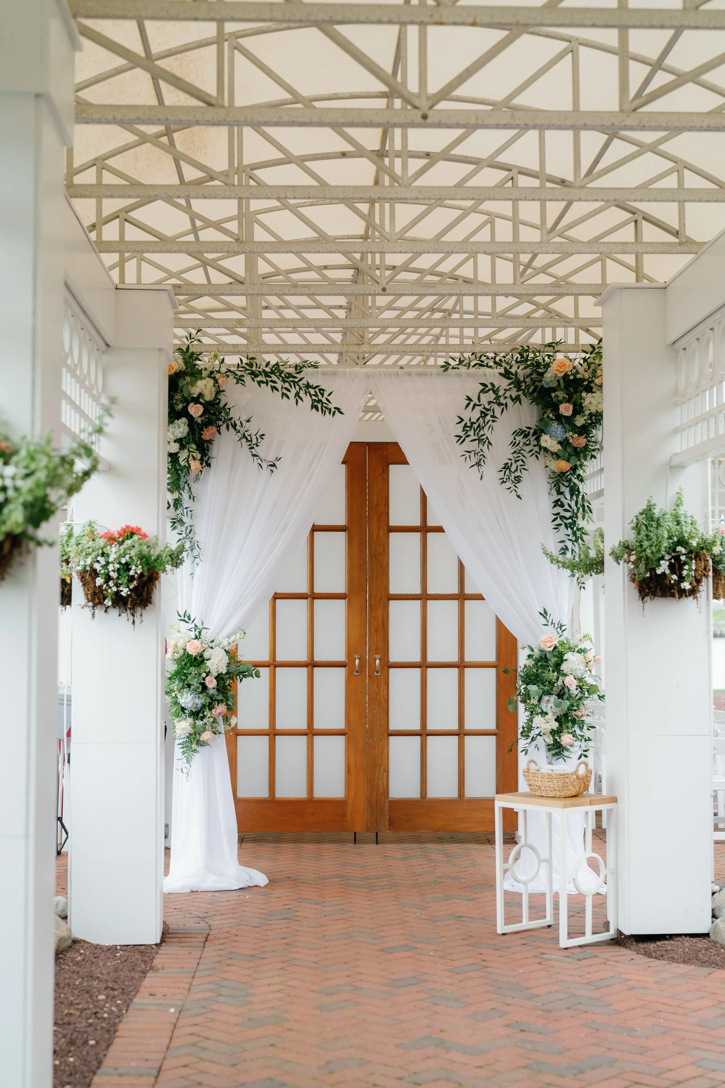 MagdalenaStudios_JulianRyan_Wedding-1.jpg