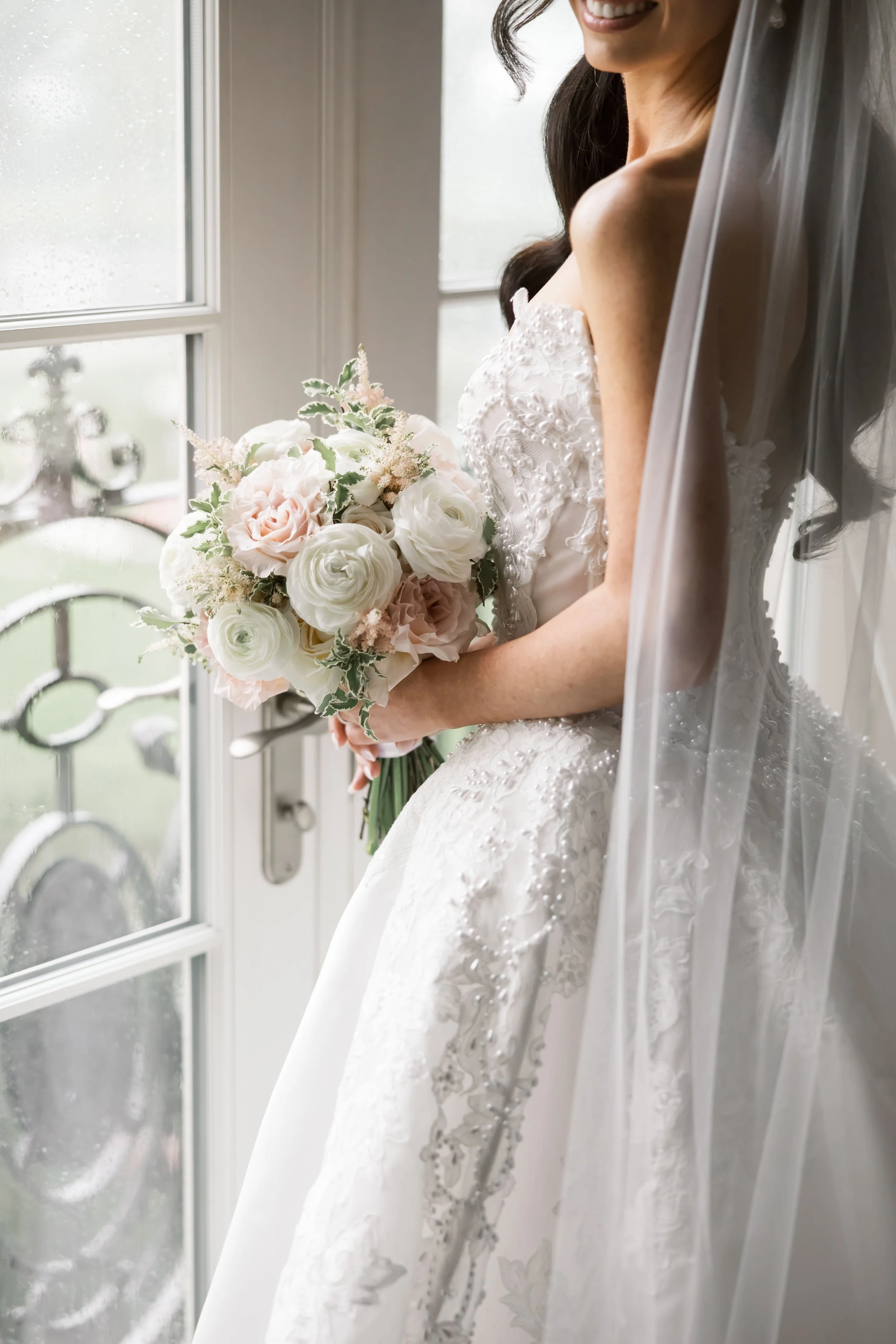 Juliette-Connor-Wedding-BridalPrep-by-Lizzie-Burger-Photo-115.jpg
