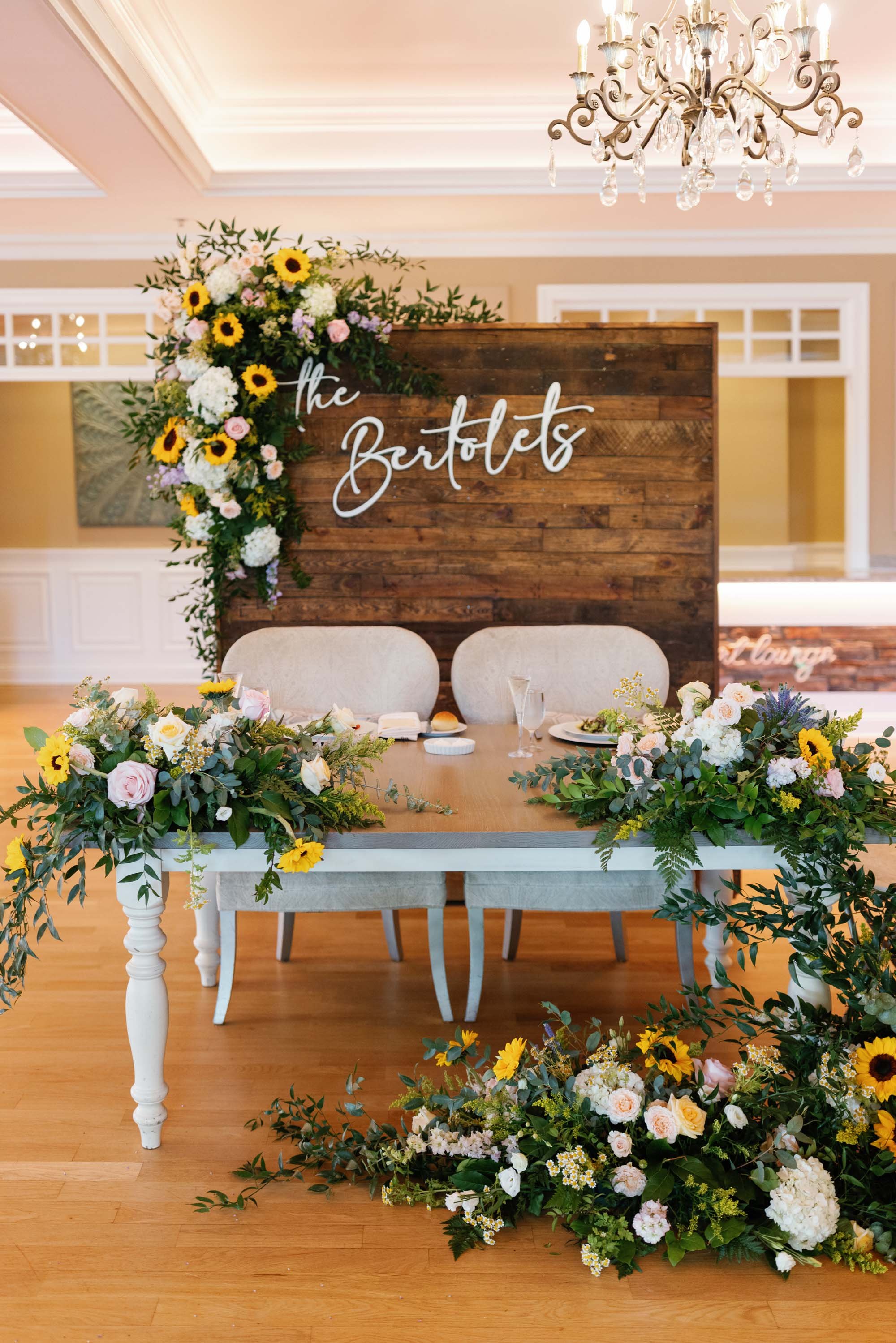 A Touch of Elegance Floral Design | Bearbrook Valley Wedding New Jersey Weddings | Jaymo Jaymes Photography   6.jpg