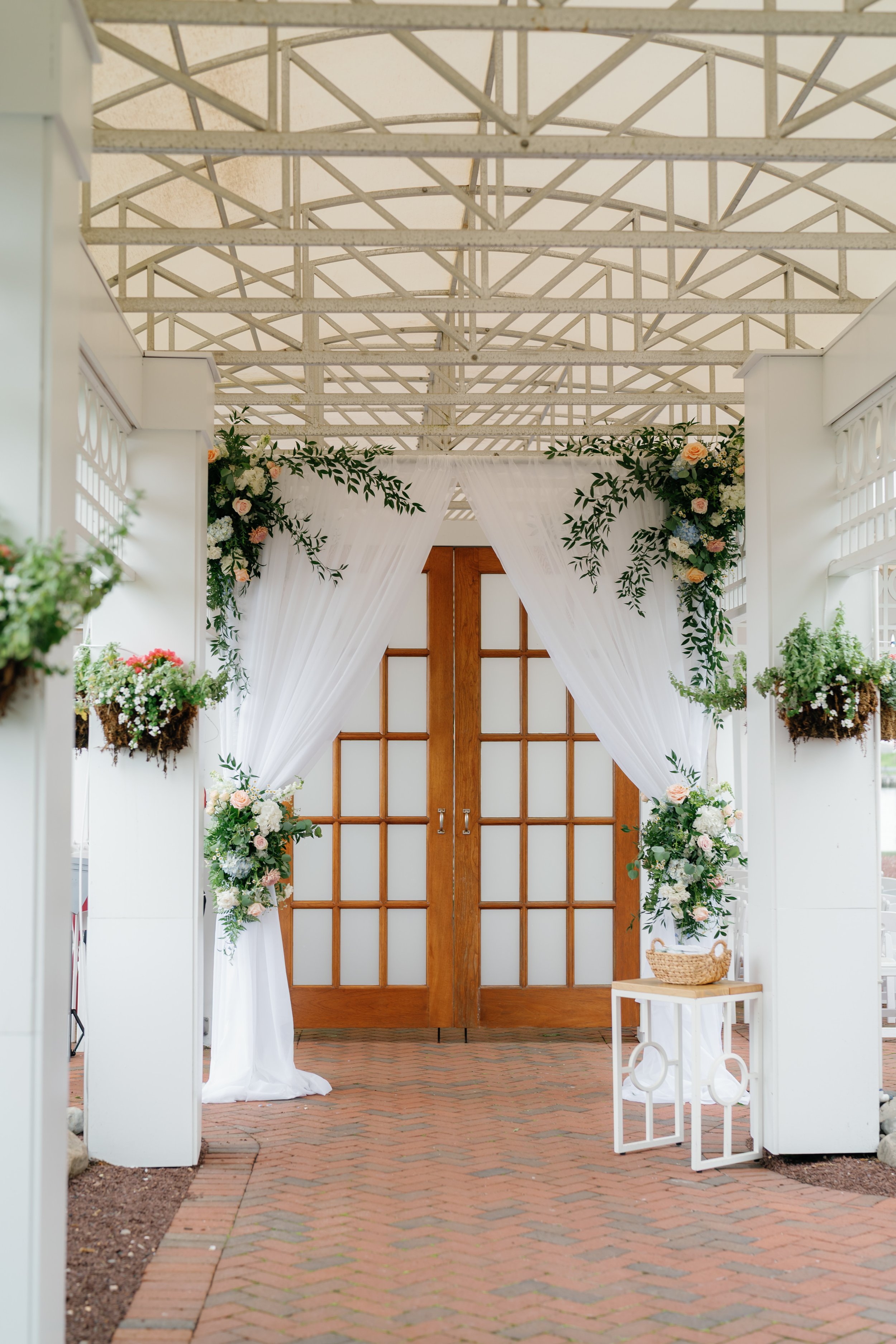 MagdalenaStudios_JulianRyan_Wedding-1.jpg