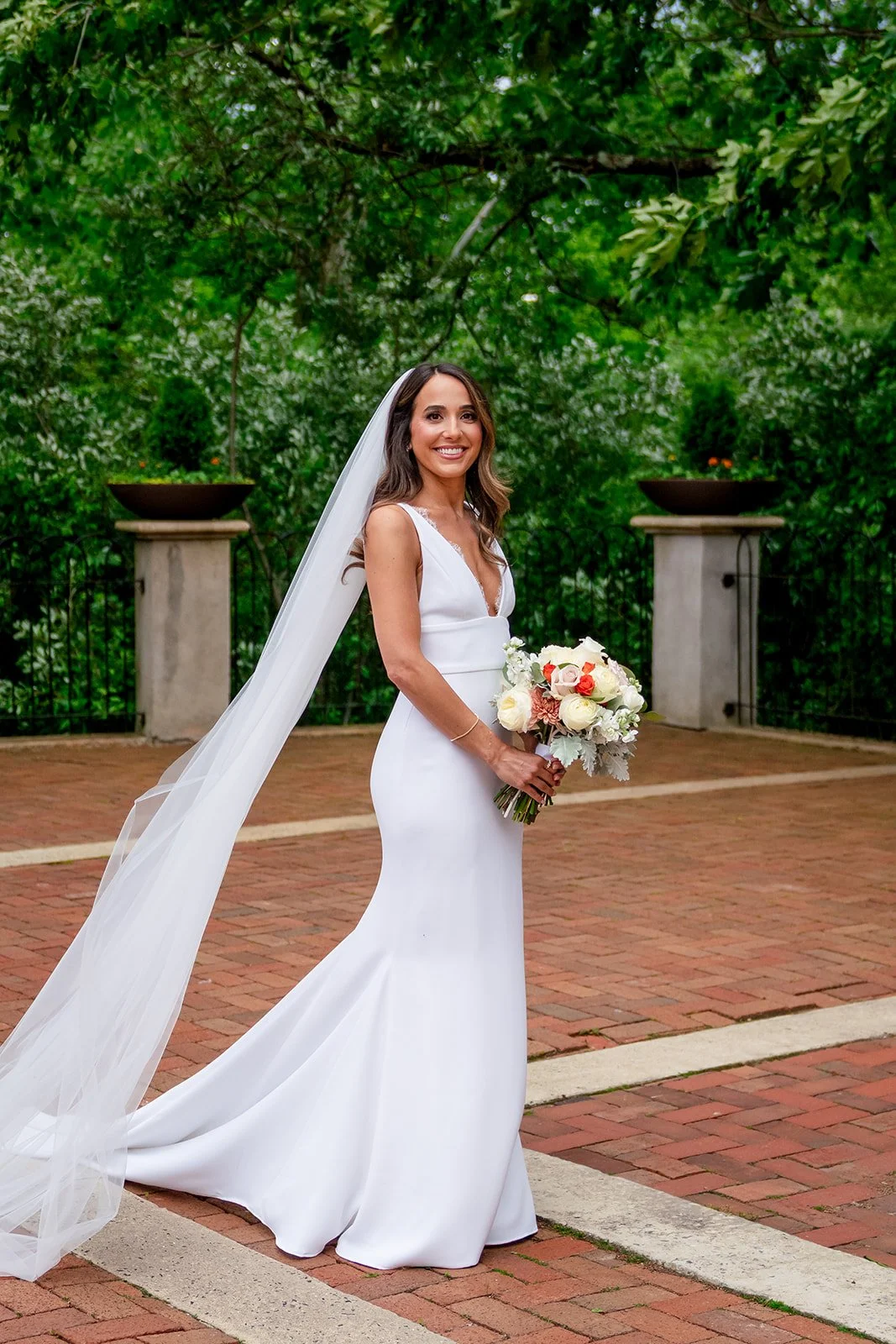 185 Alyssa and Shane - 2025 www.andymacphotography.com_AM19012.jpg