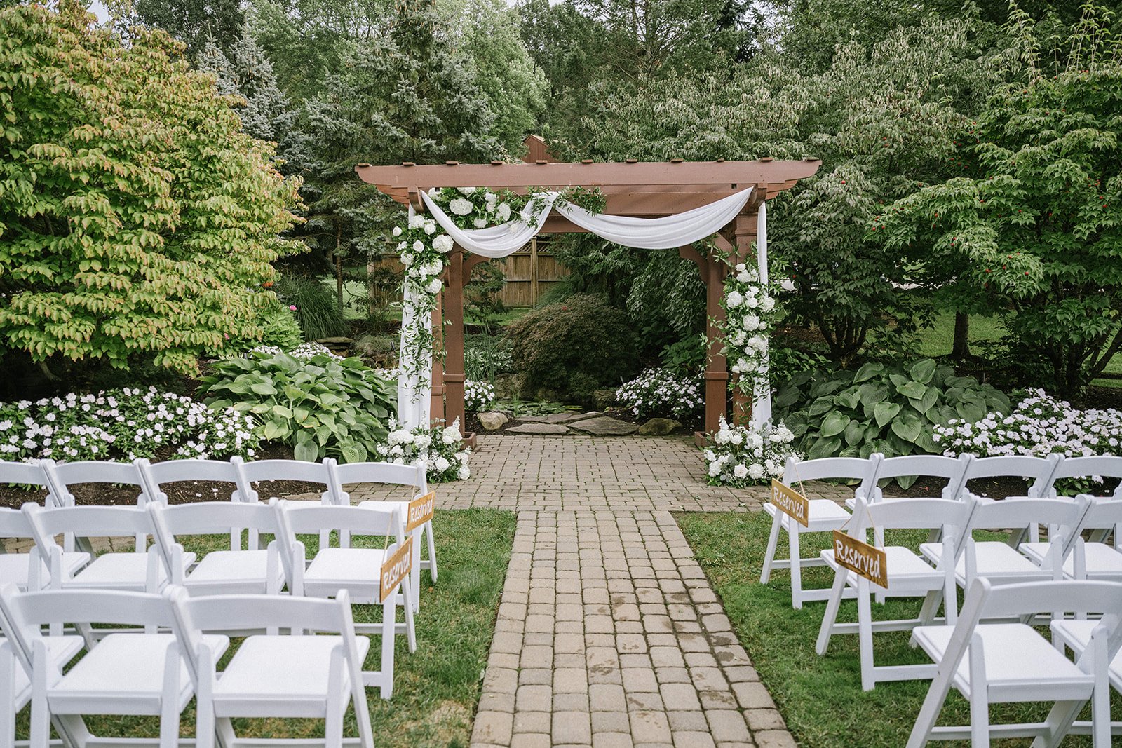 A Touch of Elegance Florist - Ceremony Spotlight Examples 8 (3).jpg