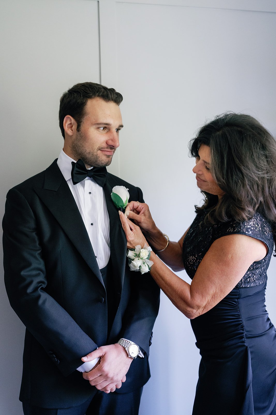 02. Olivia and Anthony_Anthony Getting Ready_0059.jpg