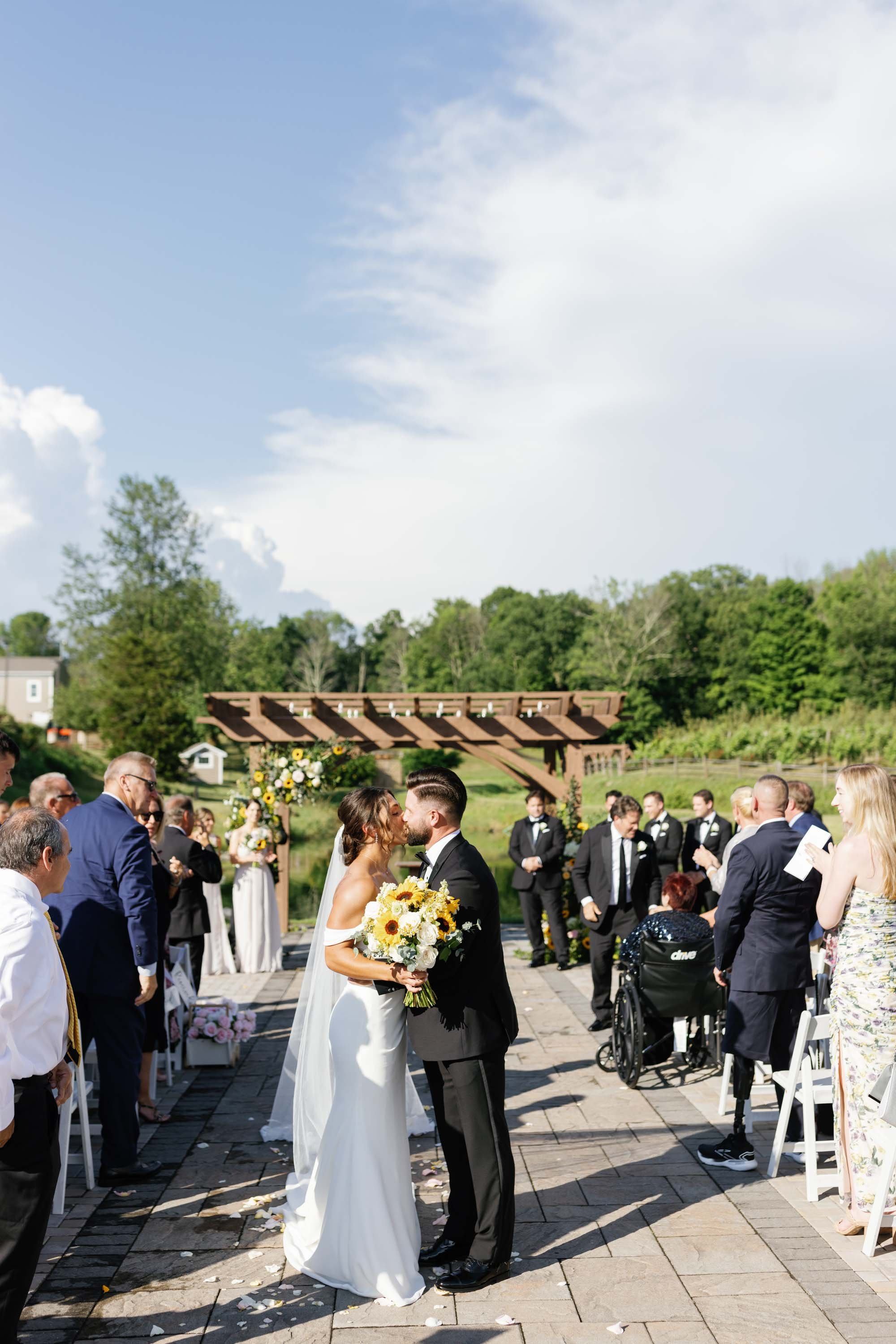 A Touch of Elegance Floral Design | Bearbrook Valley Wedding New Jersey Weddings | Jaymo Jaymes Photography   6 (2).jpg