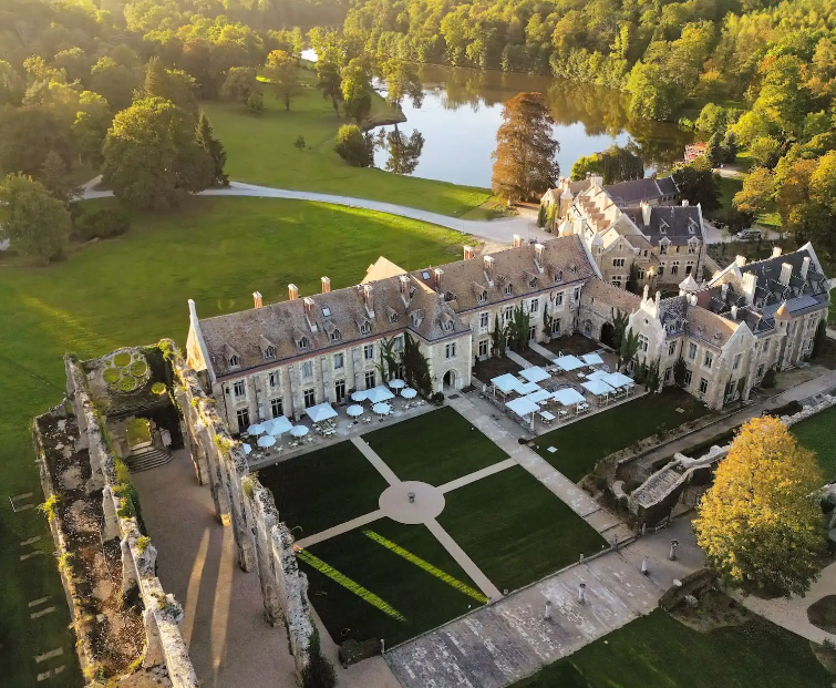 An Insider's Guide to Destination Weddings