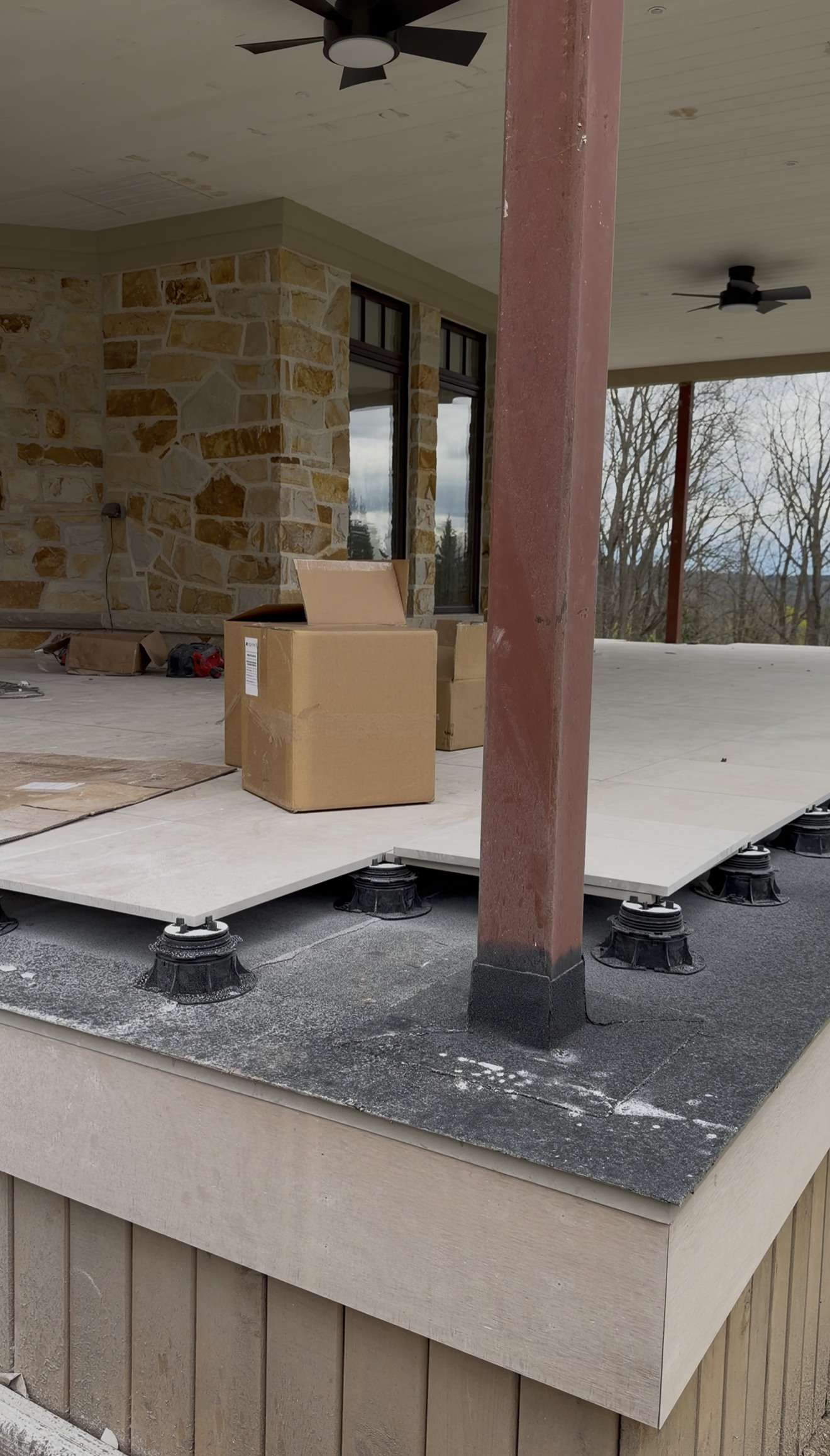 Grid Raised Floor System