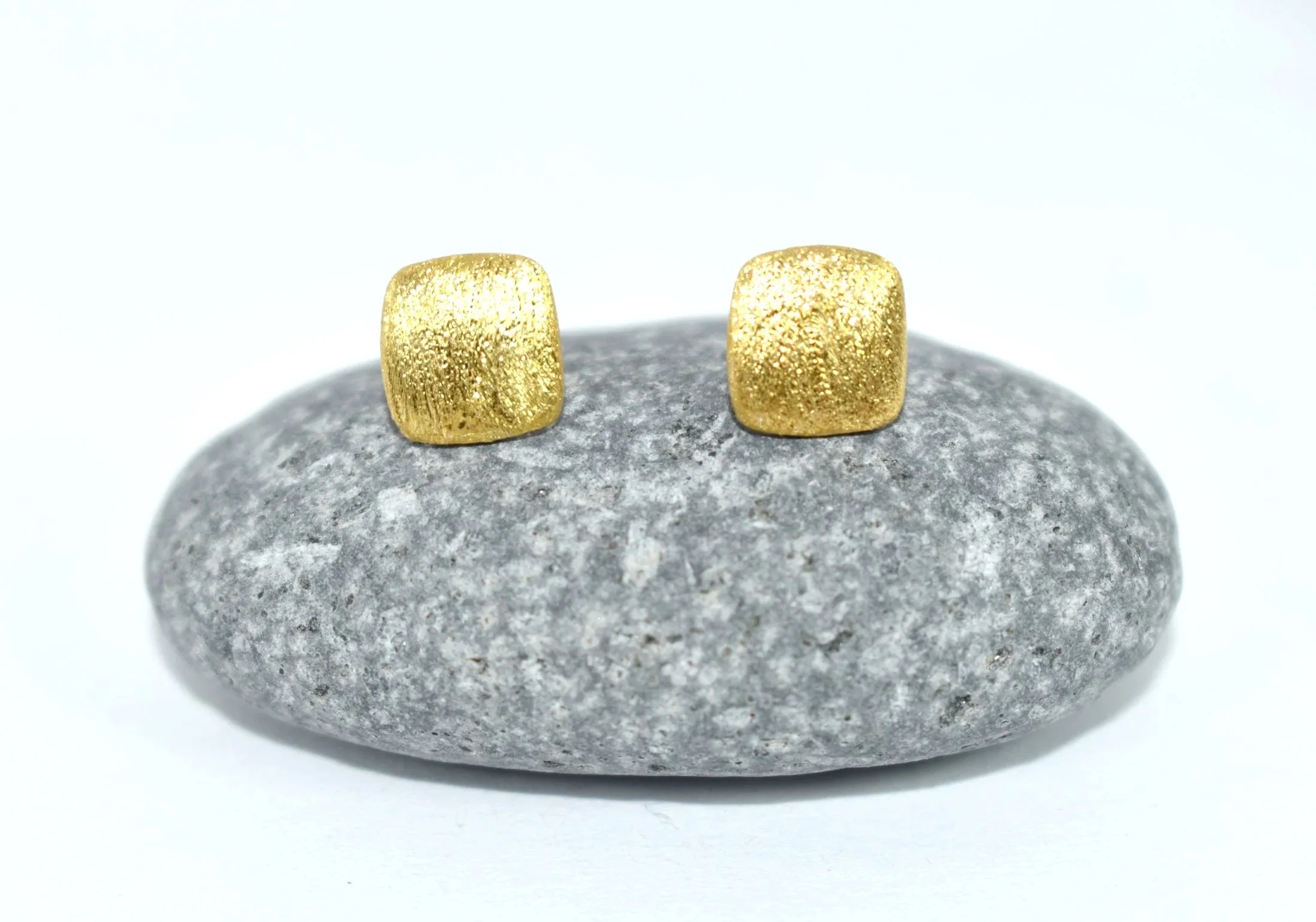 Square Puff Stud Earrings
