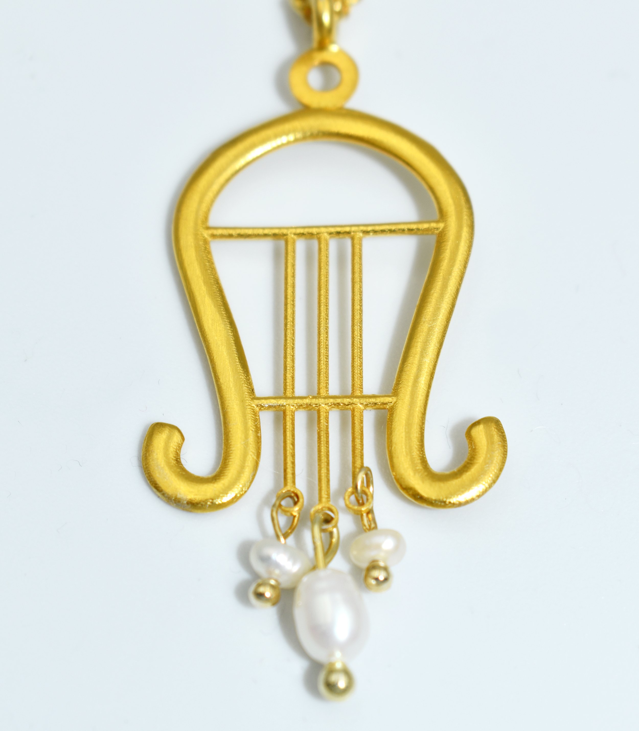 lira necklace-DSC_3237.jpg