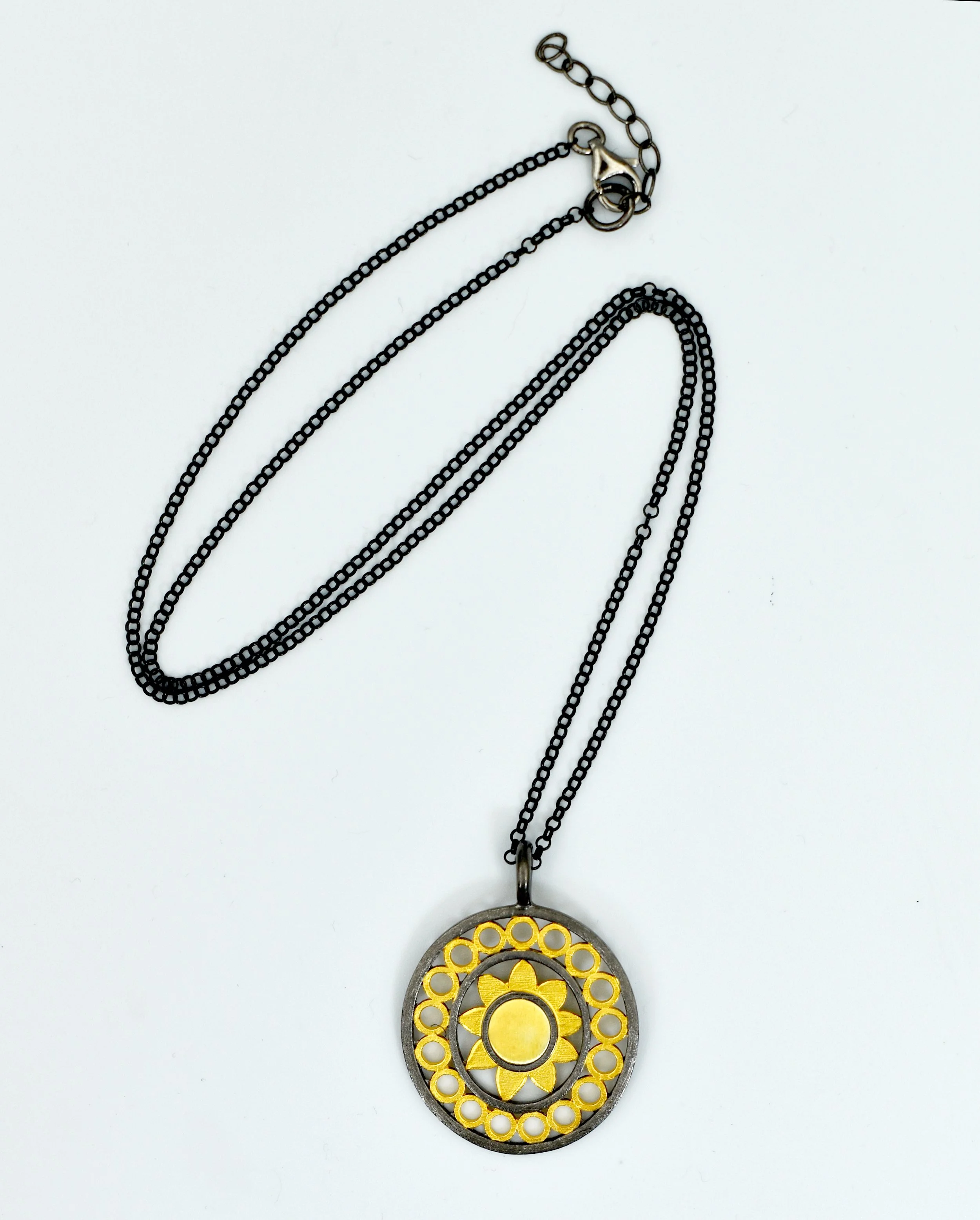 helios necklace black+gold-DSC_3194.jpg