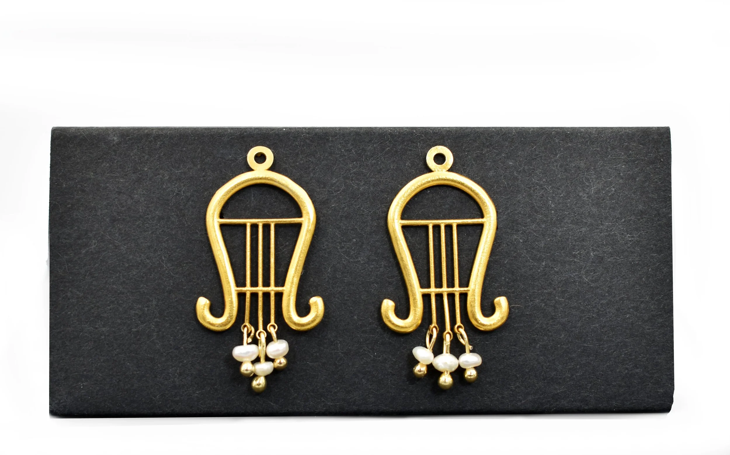 lira earrings-DSC_3147.jpg