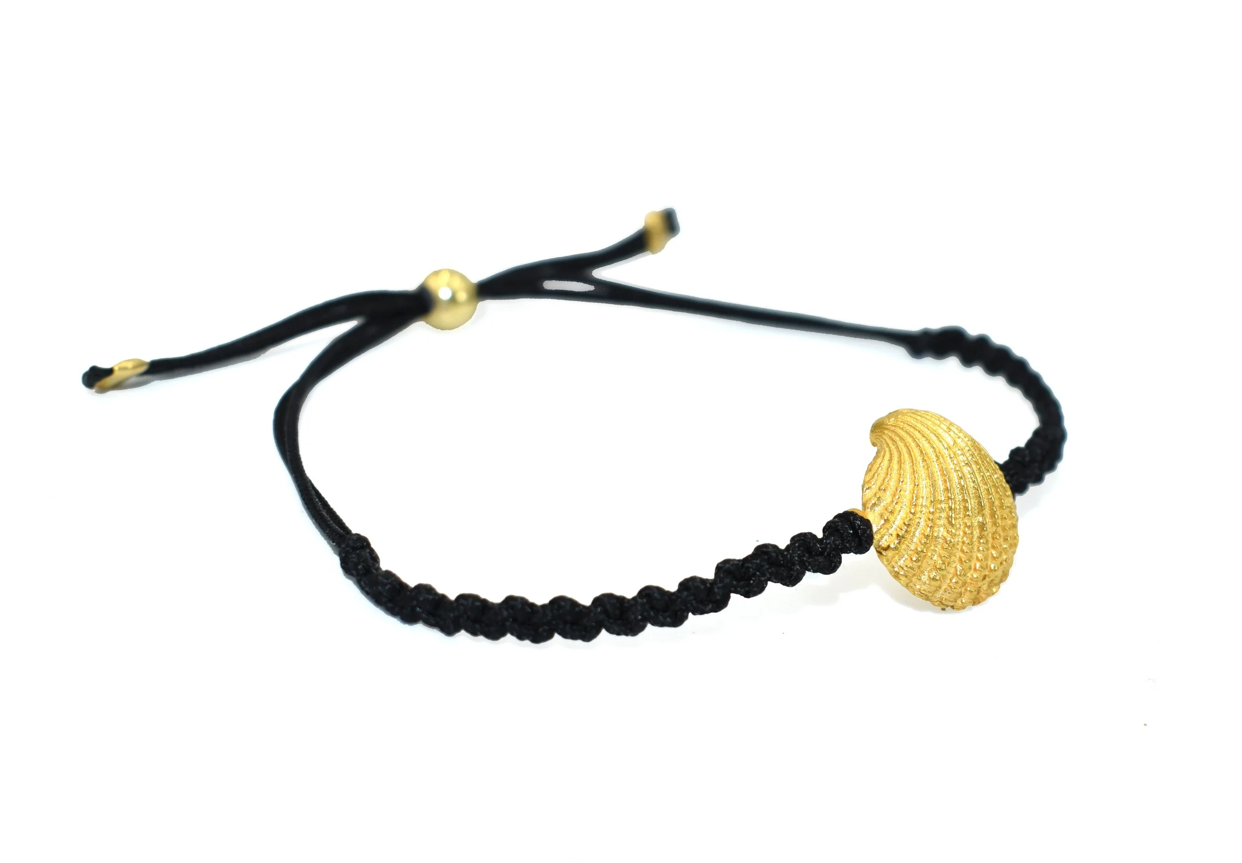 small shell bracelet gold-DSC_4828.jpg