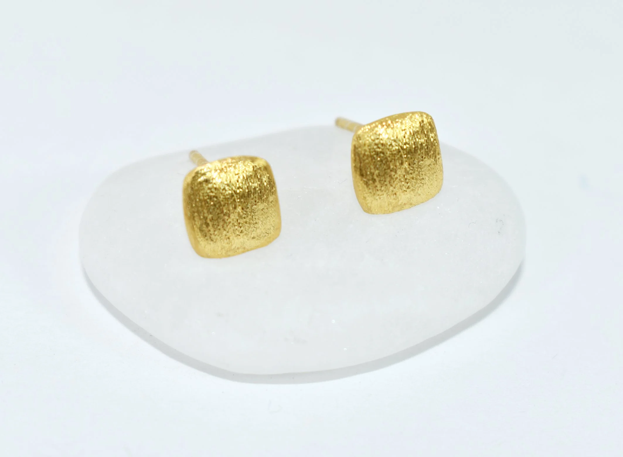 square stud gold - DSC_0789.jpg