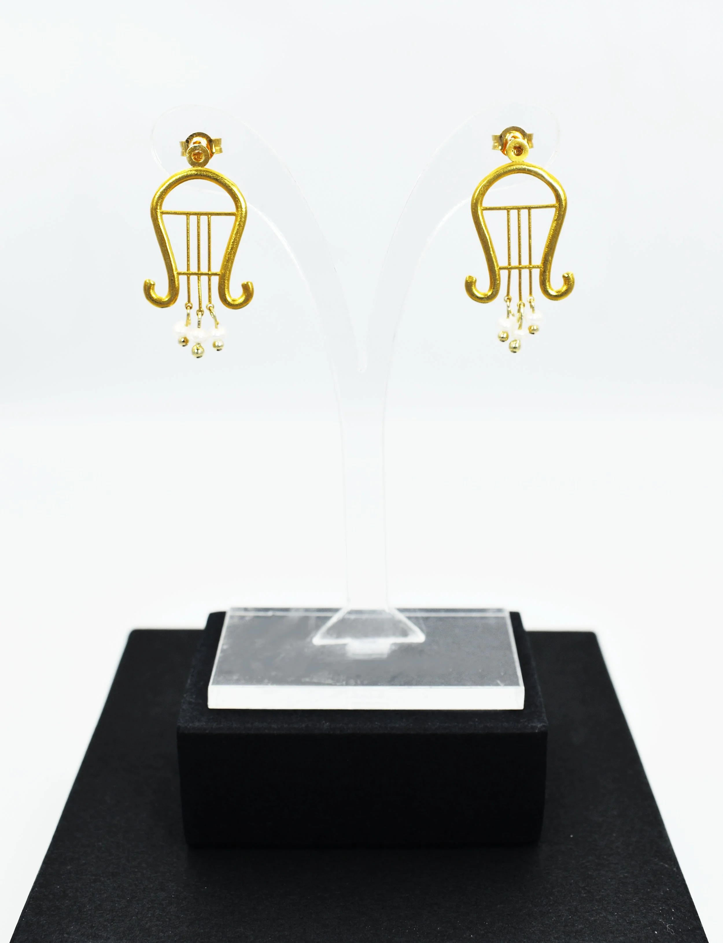 lira earrings-DSC_3106.jpg